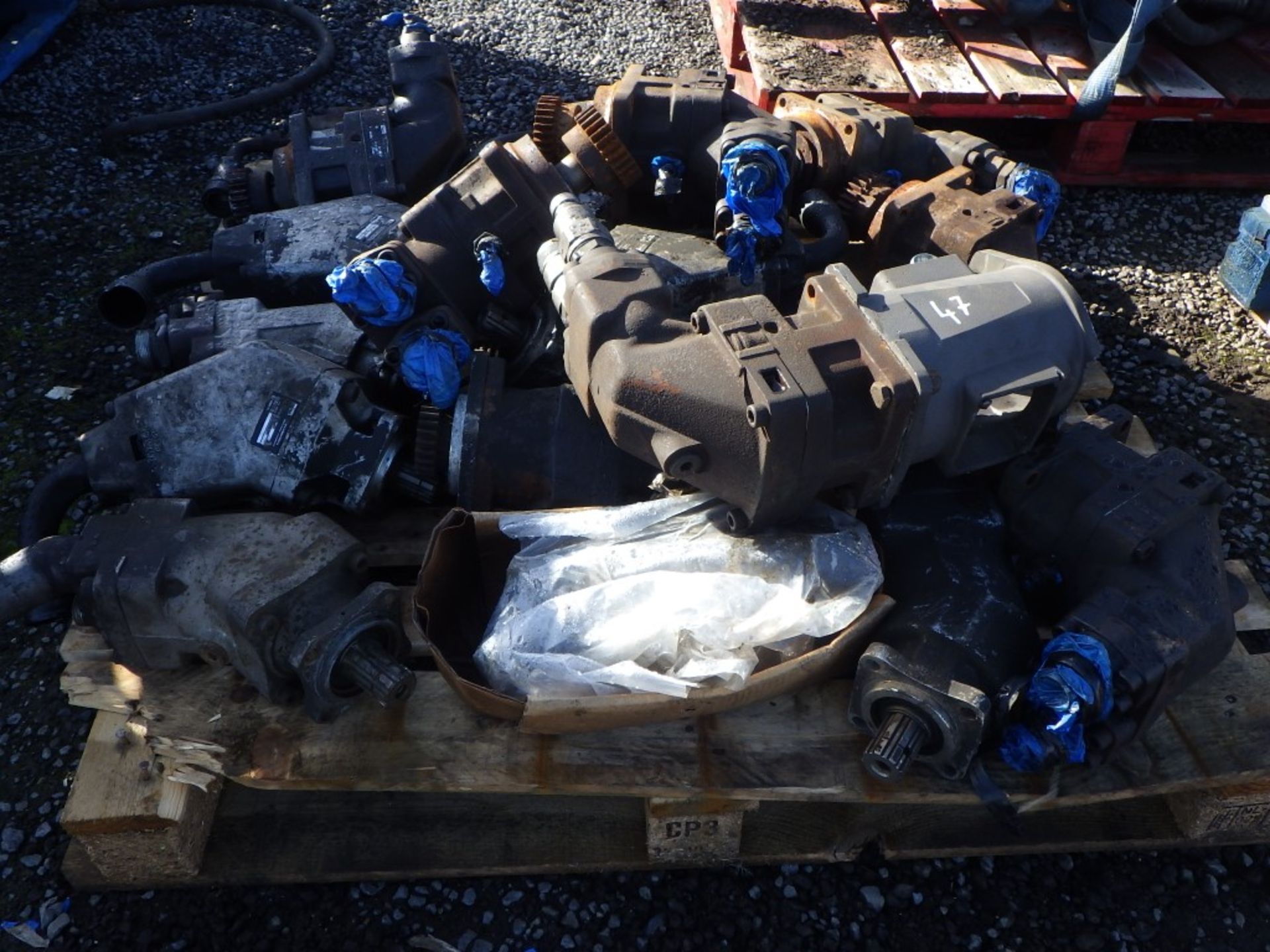 Assorted Hydraulic pumps - Image 3 of 5