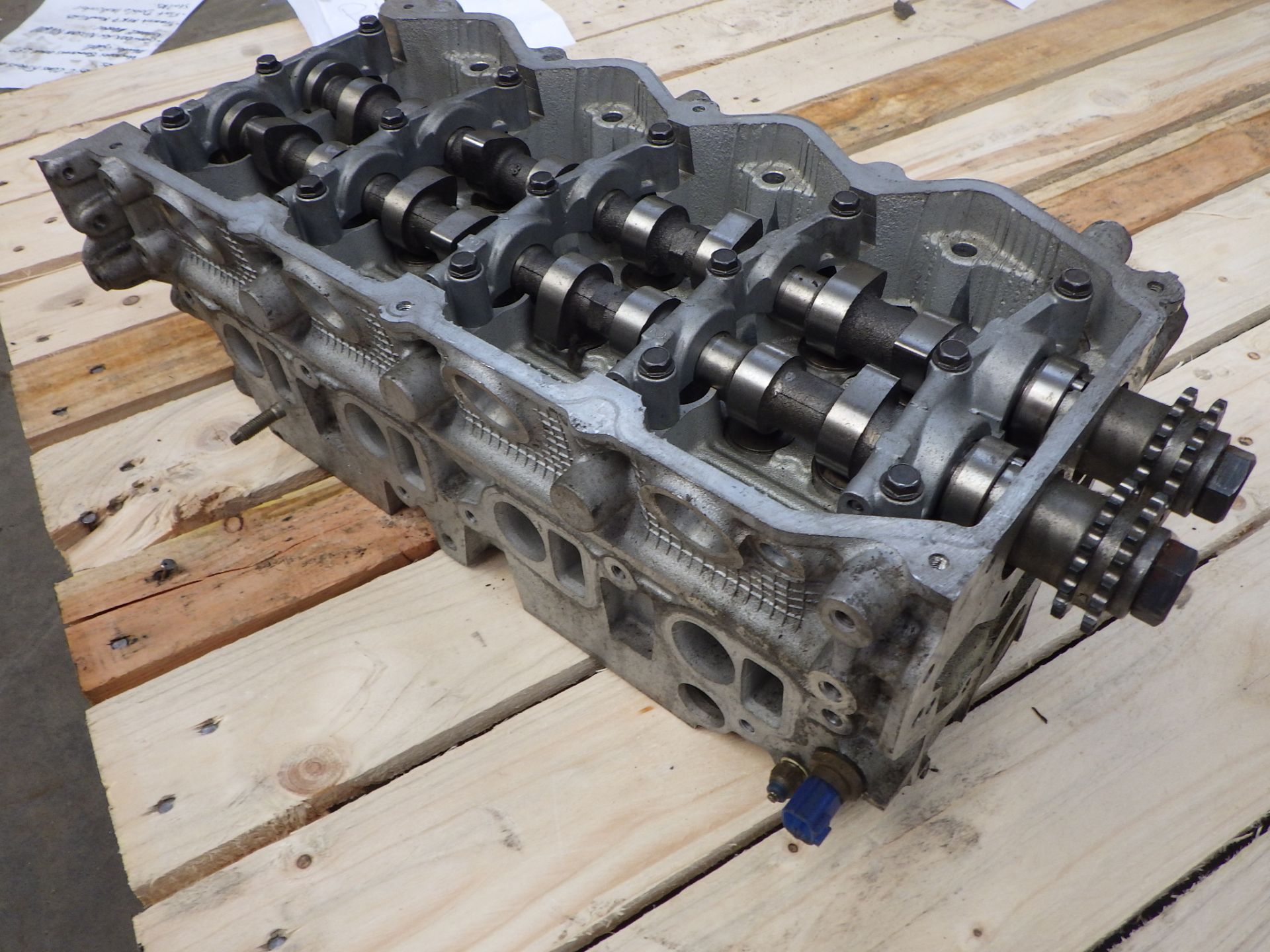 CYLINDER HEAD - Image 3 of 3