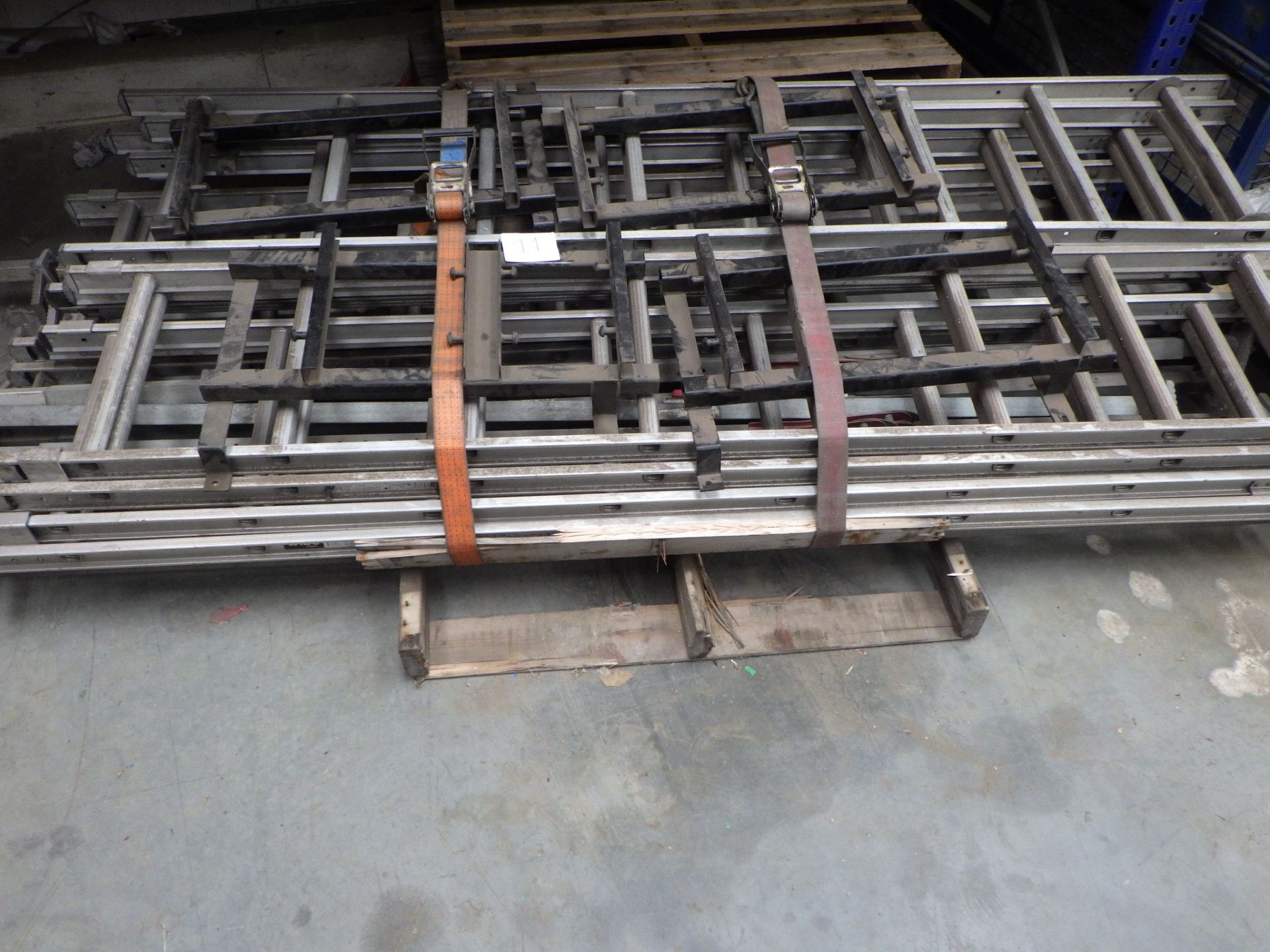 VOLVO CAB LADDERS AND LOAD RESTRAINT BARS