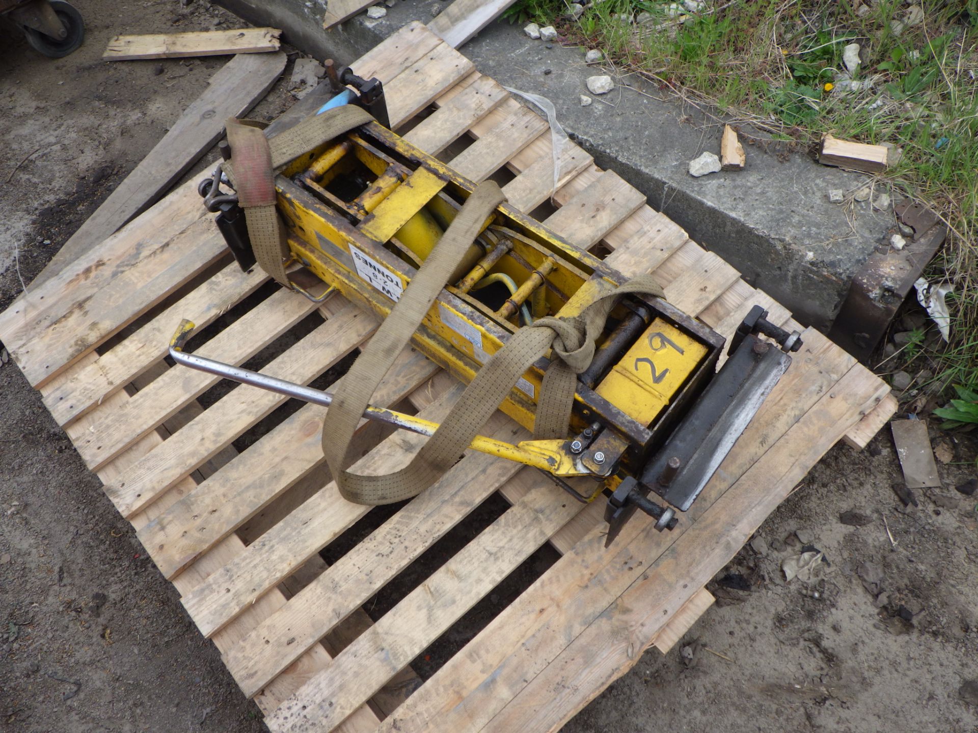 MAJORLIFT 2.8 TONNE HYDRAULIC PIT JACK