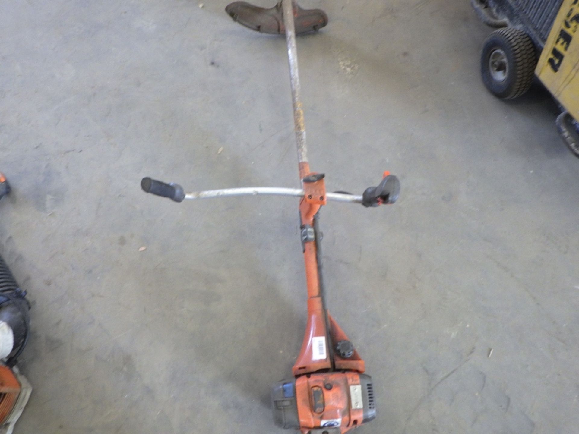 HUSQVARNA BRUSH CUTTER - Image 2 of 3