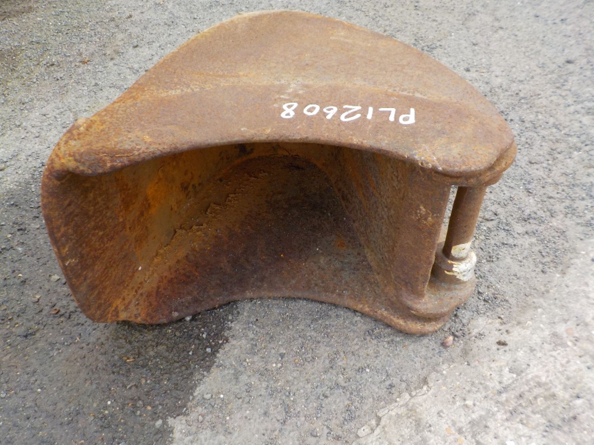 8" TRENCH BUCKET, 30MM PINS - Image 2 of 2