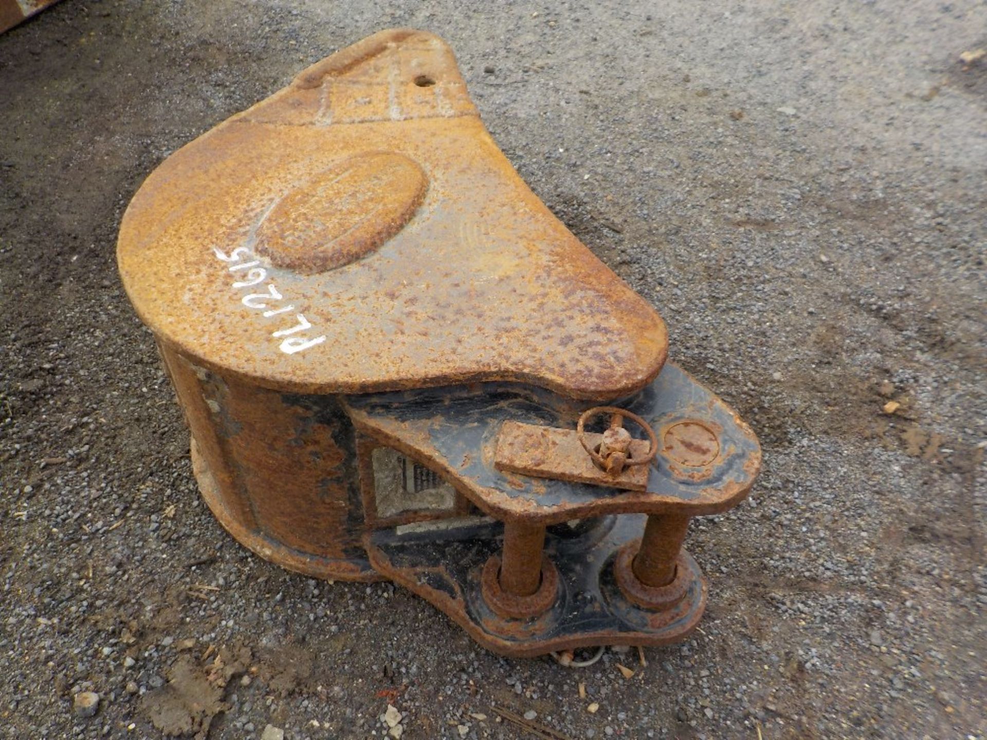 9" TRENCH BUCKET, 30MM PINS - Image 2 of 2