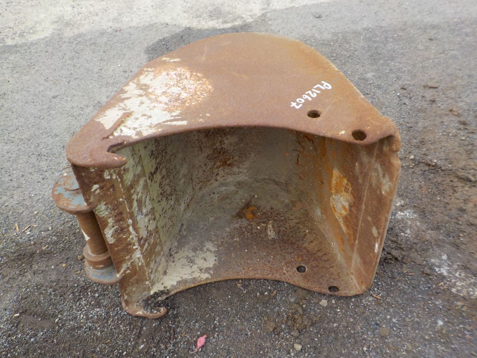 18" DIGGER BUCKET, 45MM PINS - Image 2 of 2