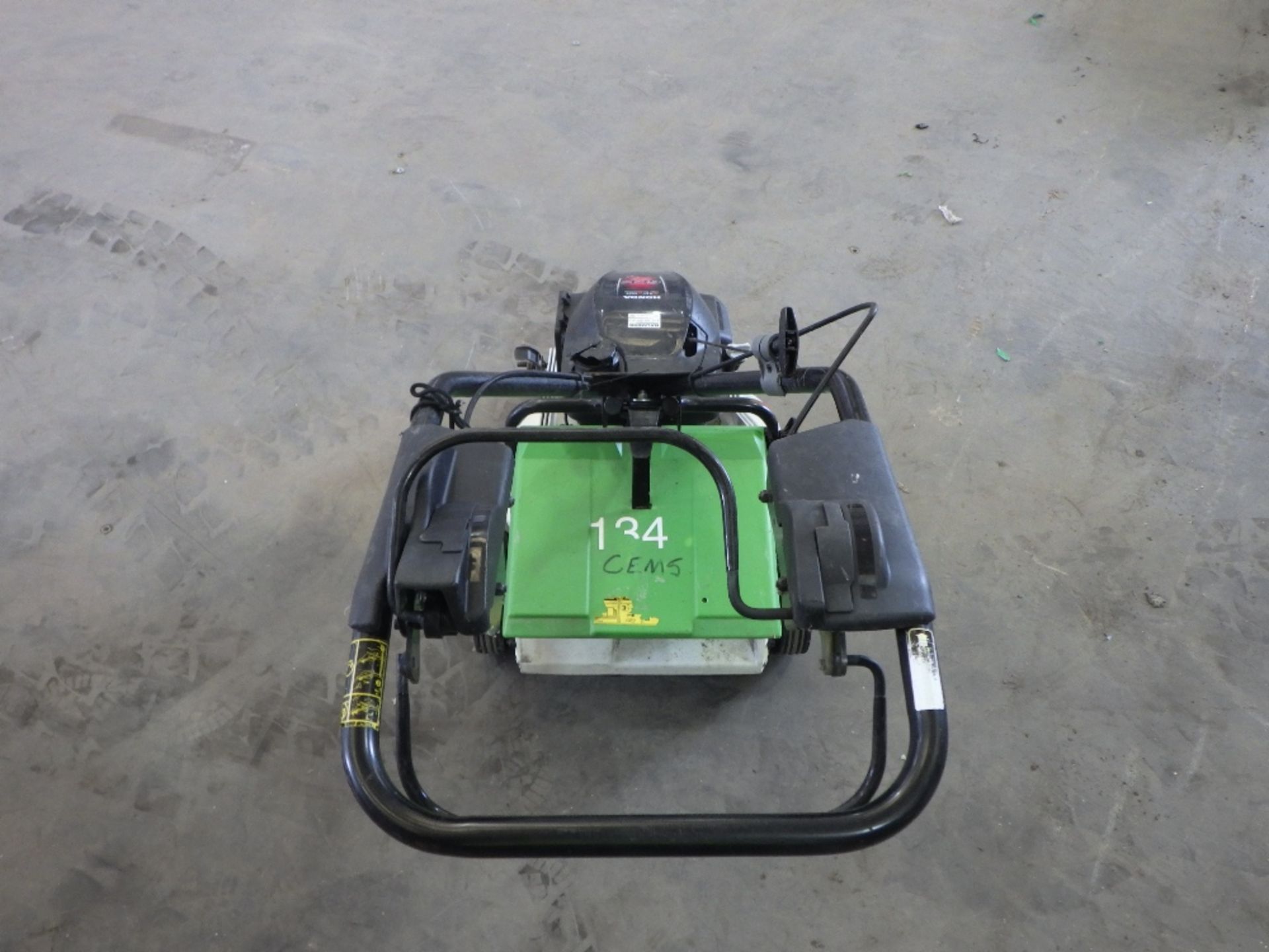 ETESIA PHTS3 LAWN MOWER - Image 4 of 4