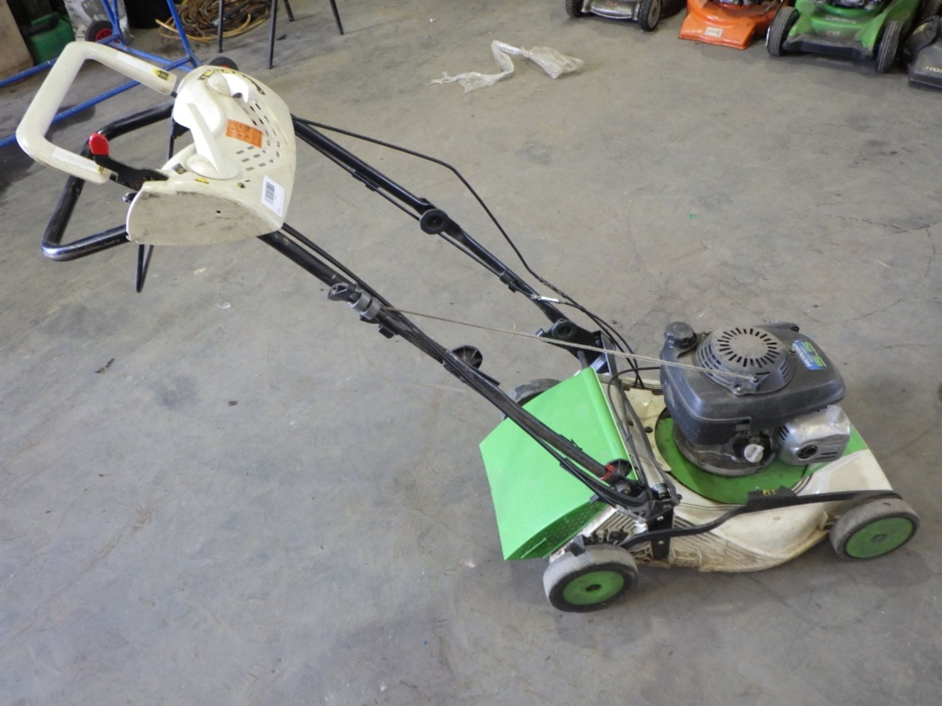 ETESIA DUOCUT 46 LAWN MOWER - Image 4 of 4