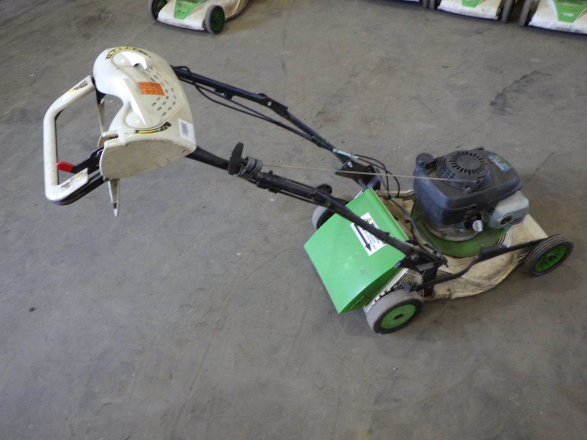 ETESIA DUOCUT 46 LAWN MOWER - Image 4 of 4