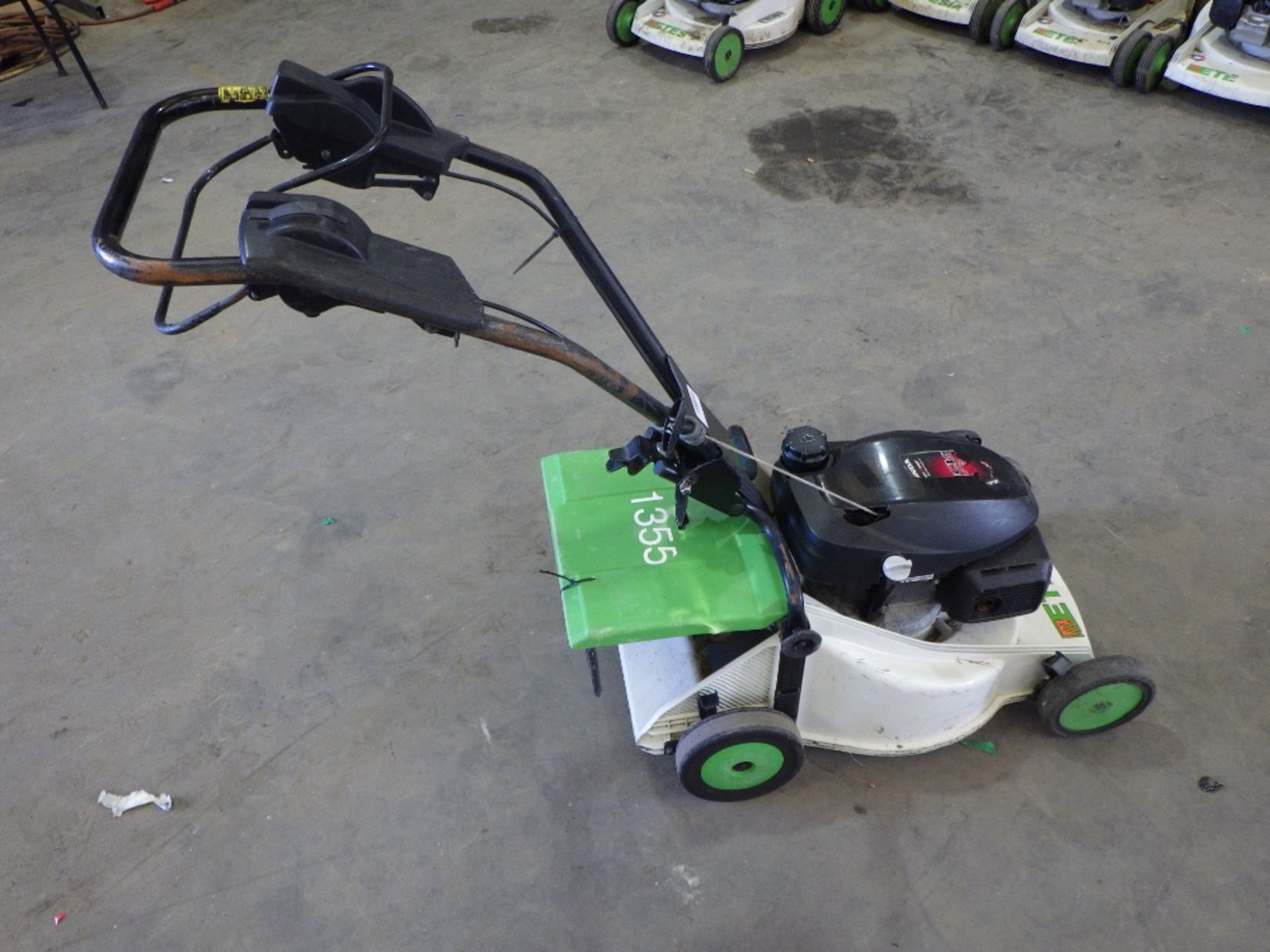 ETESIA PHTS3 LAWN MOWER - Image 4 of 4