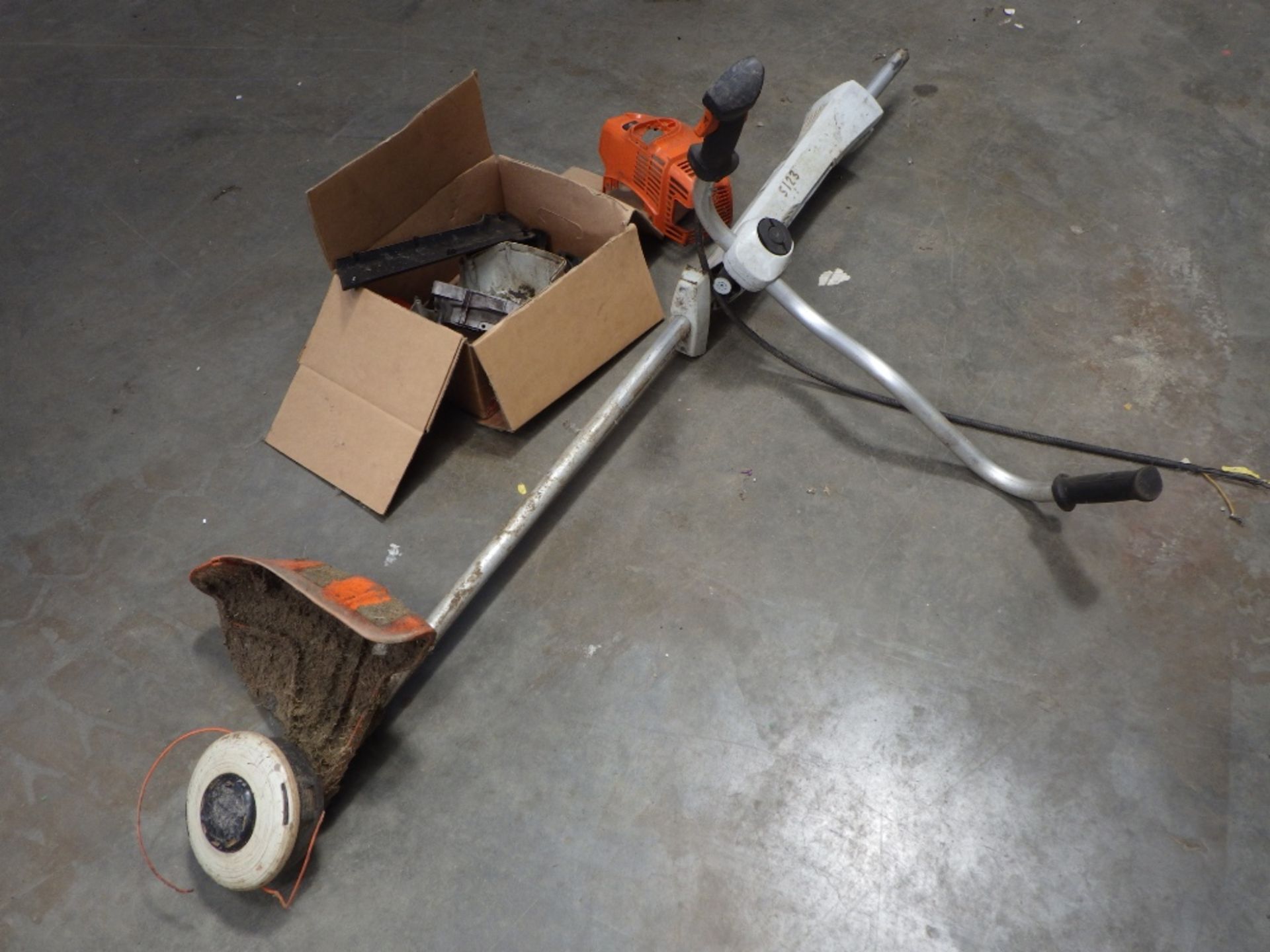 STIHL BRUSH CUTTER AND ASSORTED PARTS - Image 3 of 3