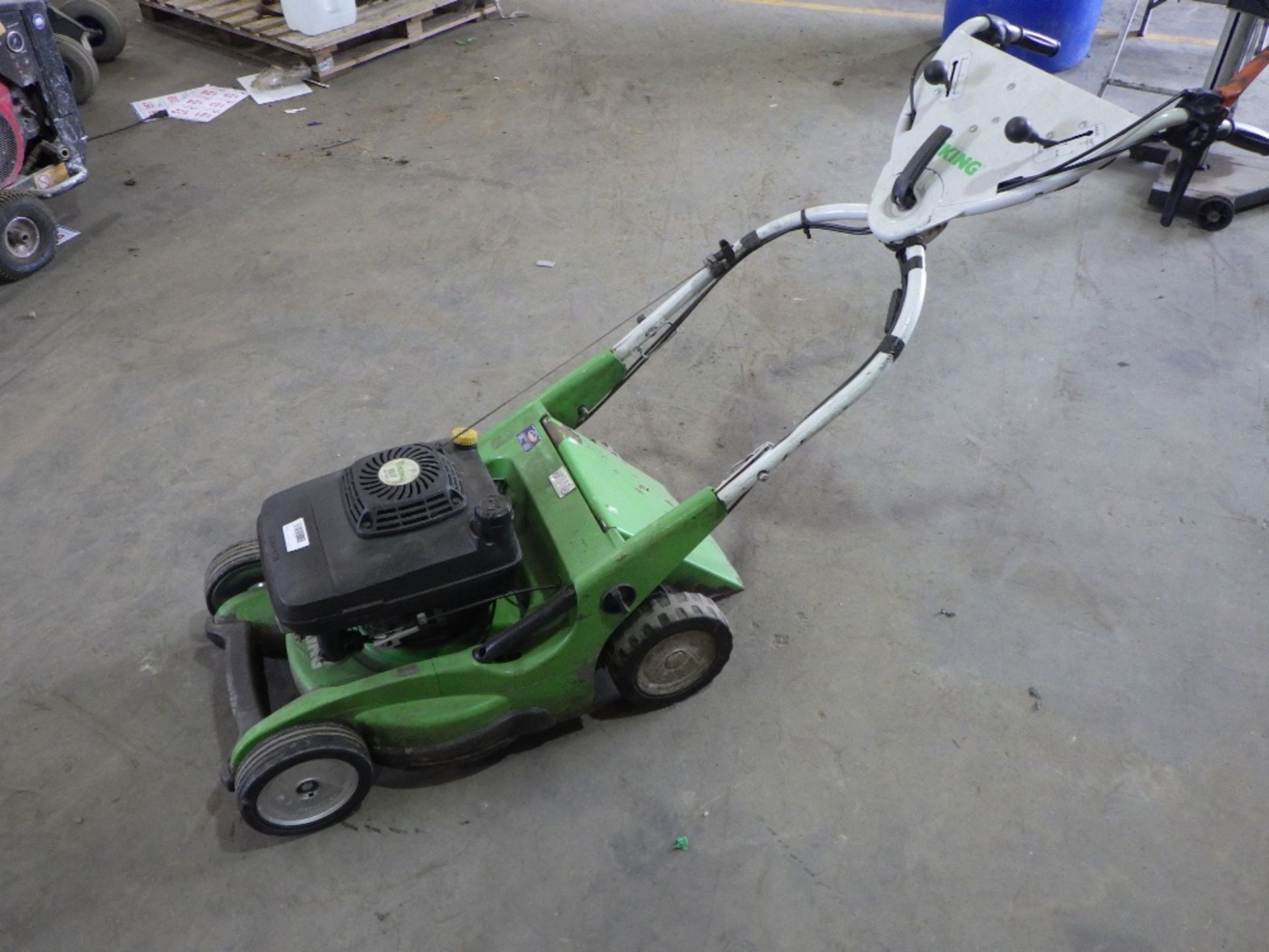 VIKING MB750KS LAWN MOWER - Image 2 of 4