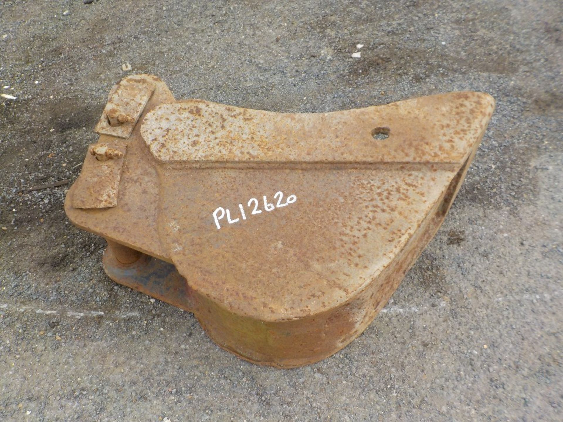 9" TRENCH BUCKET, 40MM PINS