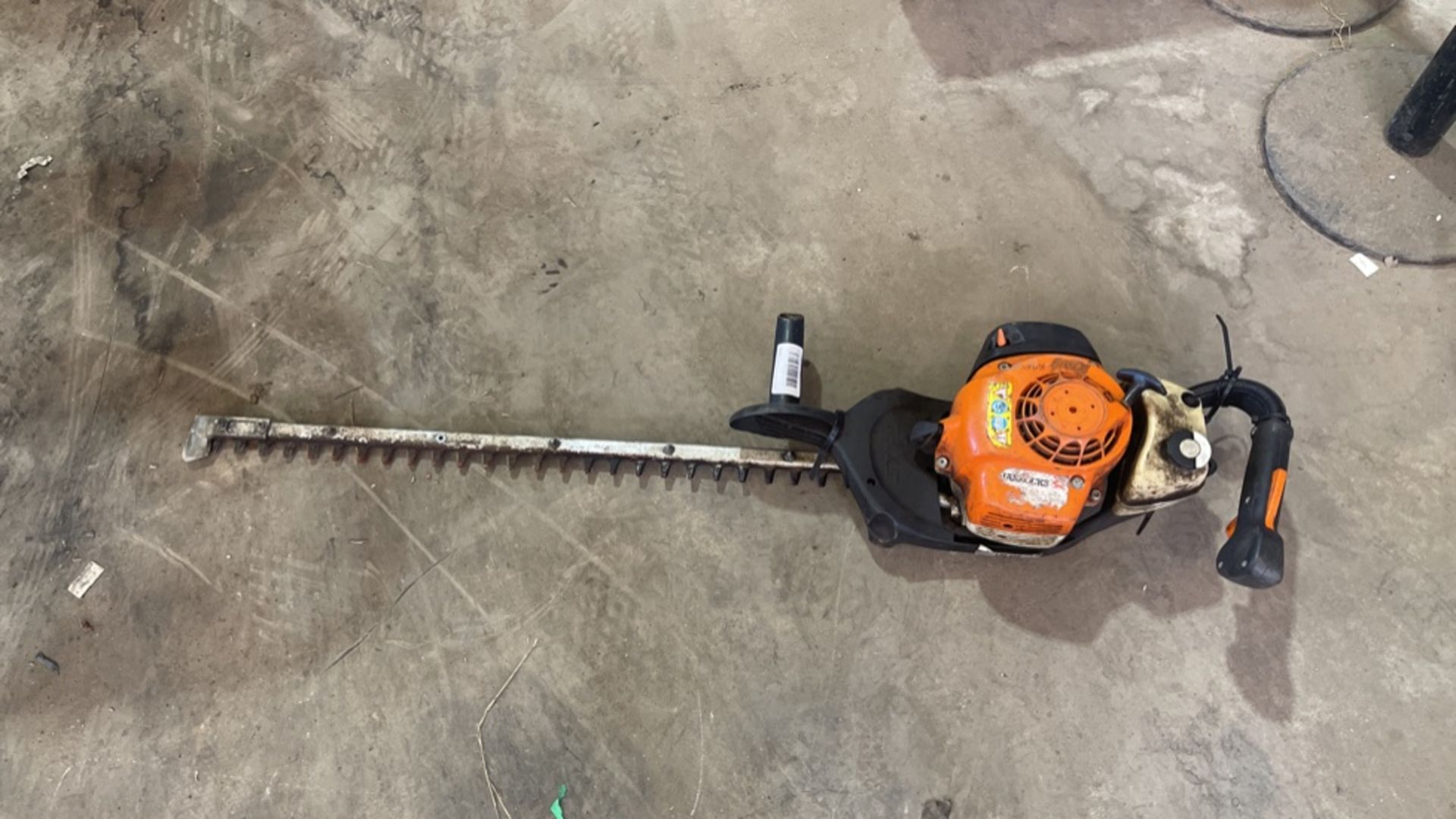 STIHL HEDGE CUTTER