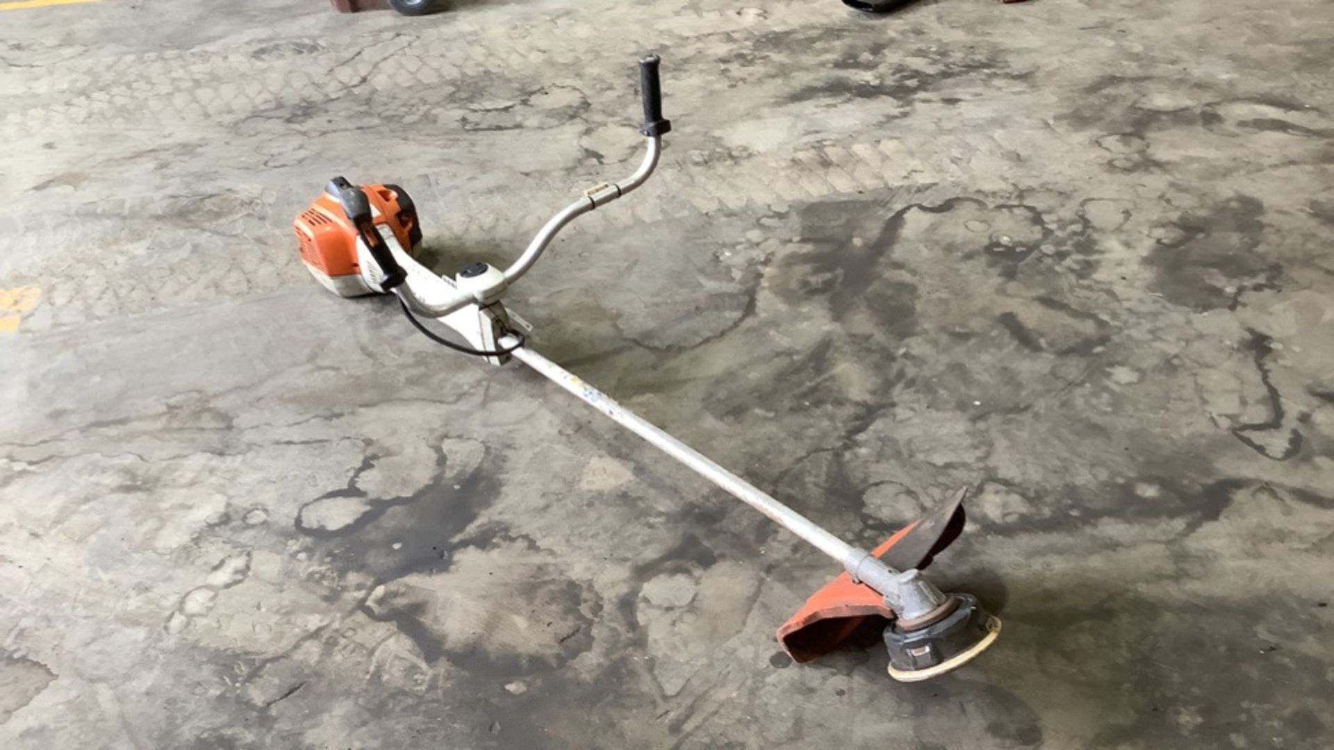 STIHL FS360C PETROL STRIMMER - Image 2 of 2