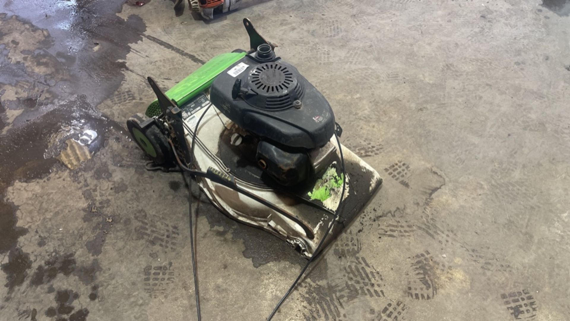 ETESIA PRO46 PETROL LAWN MOWER