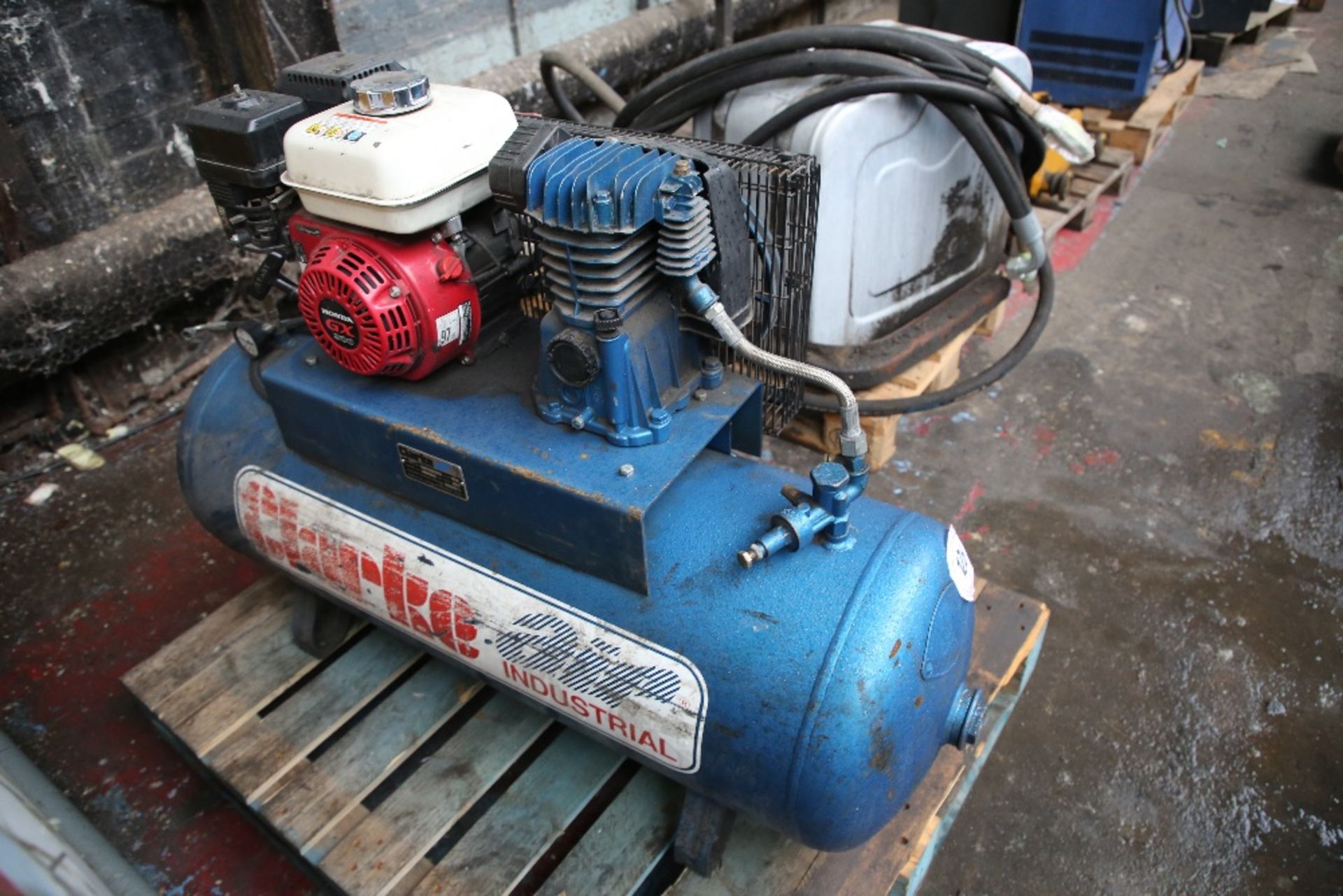 Clarke SP15 ND150 Petrol Air Compressor (1 of) (Year 2010) S/N: 82112, Honda GX200 Engine (Pulls - Image 3 of 6