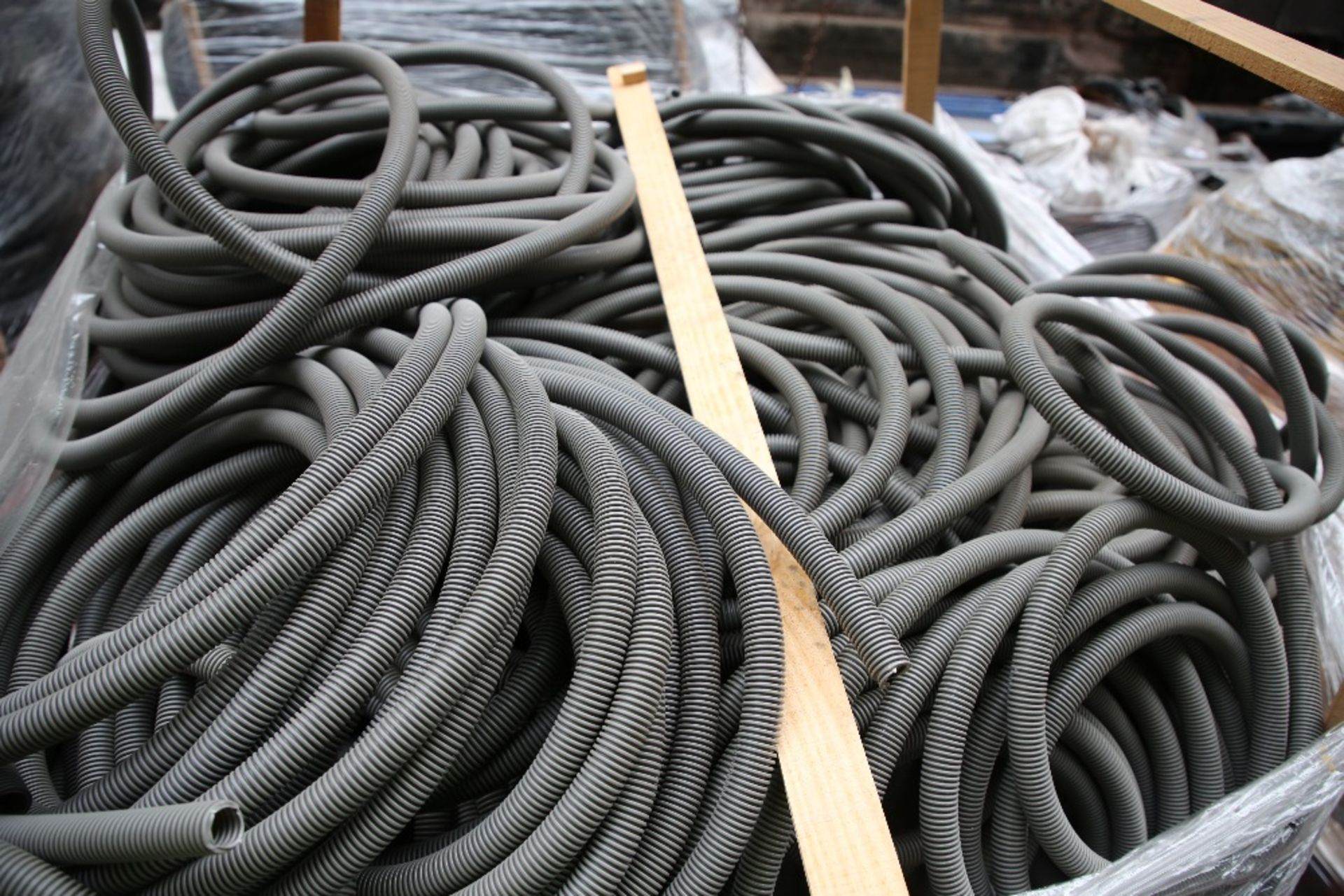 Plastic Cable Ducting / Pipe (1 Pallet) - Image 2 of 2