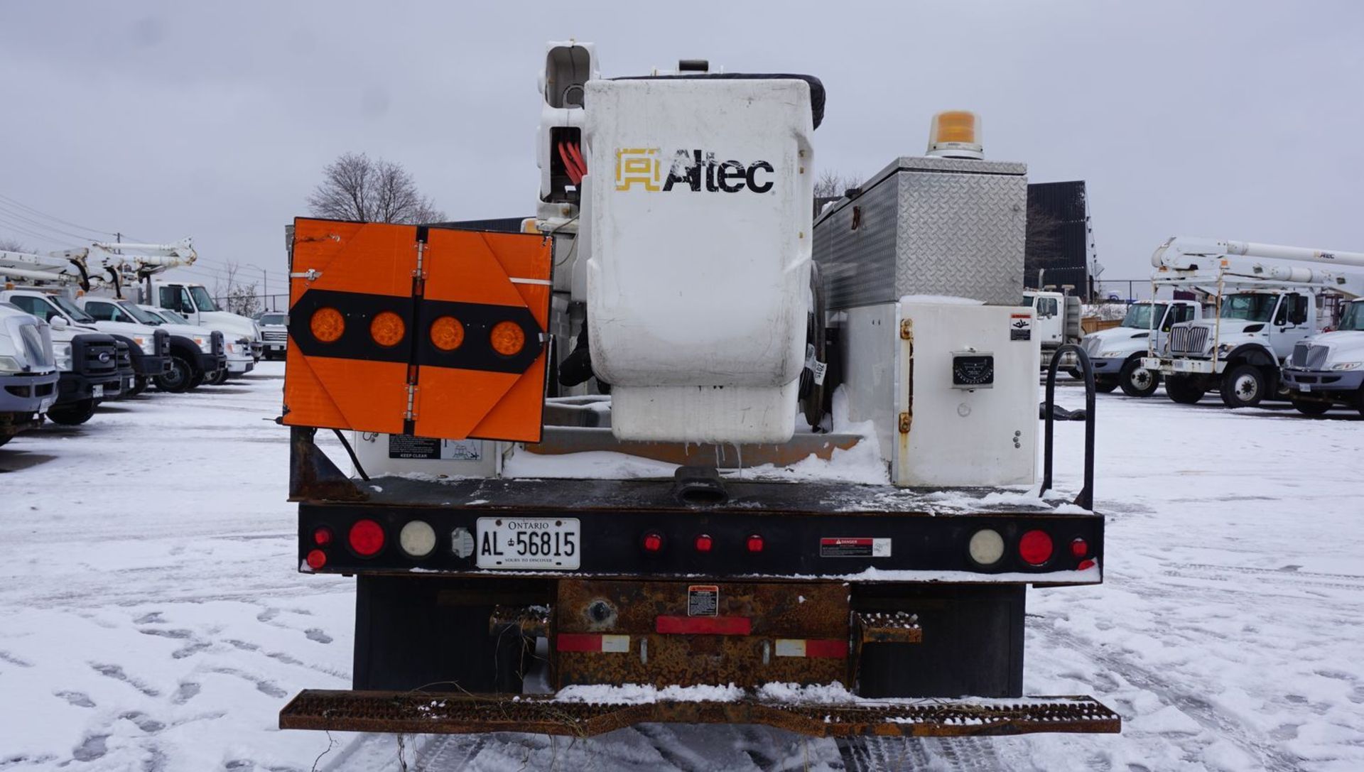 2015 ALTEC AT37G ARTICULATING TELESCOPIC BOOM & BUCKET MOUNTED ON 2015 FORD F550XL SUPER DUTY TRUCK - Image 7 of 18