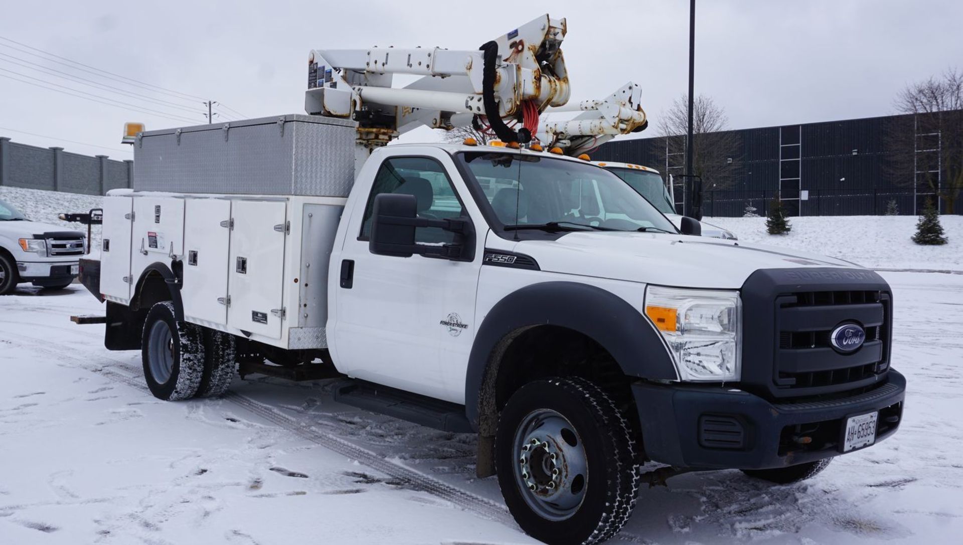 2014 ALTEC AT37G ARTICULATING TELESCOPIC BOOM & BUCKET MOUNTED ON 2014 FORD F550XL SUPER DUTY 4X4 - Image 4 of 21