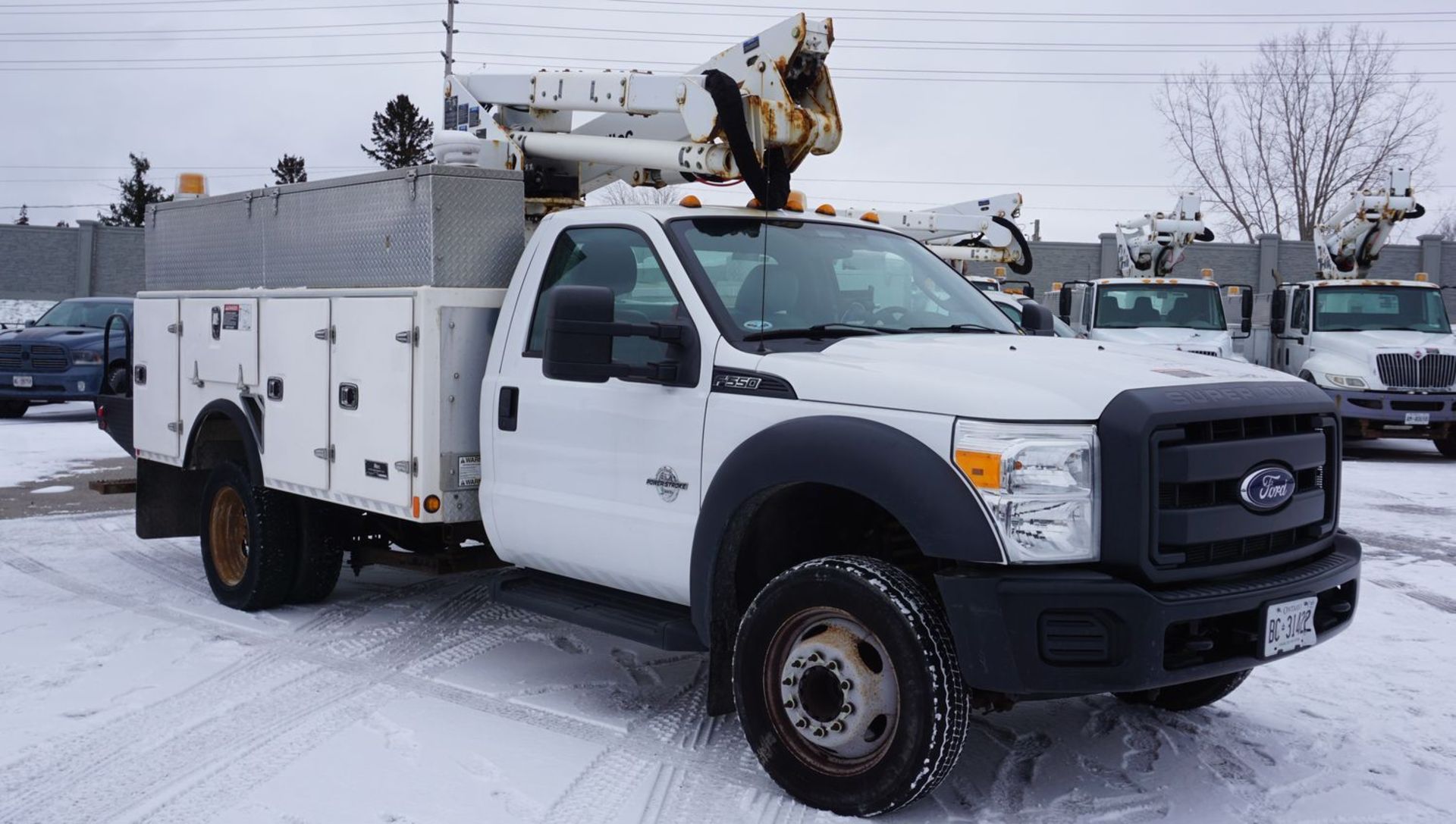 2015 ALTEC AT37G ARTICULATING TELESCOPIC BOOM & BUCKET MOUNTED ON 2015 FORD F550XL SUPER DUTY TRUCK - Image 4 of 18