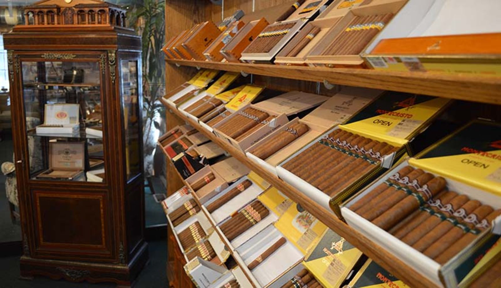 Thomas Hinds Tobacconist