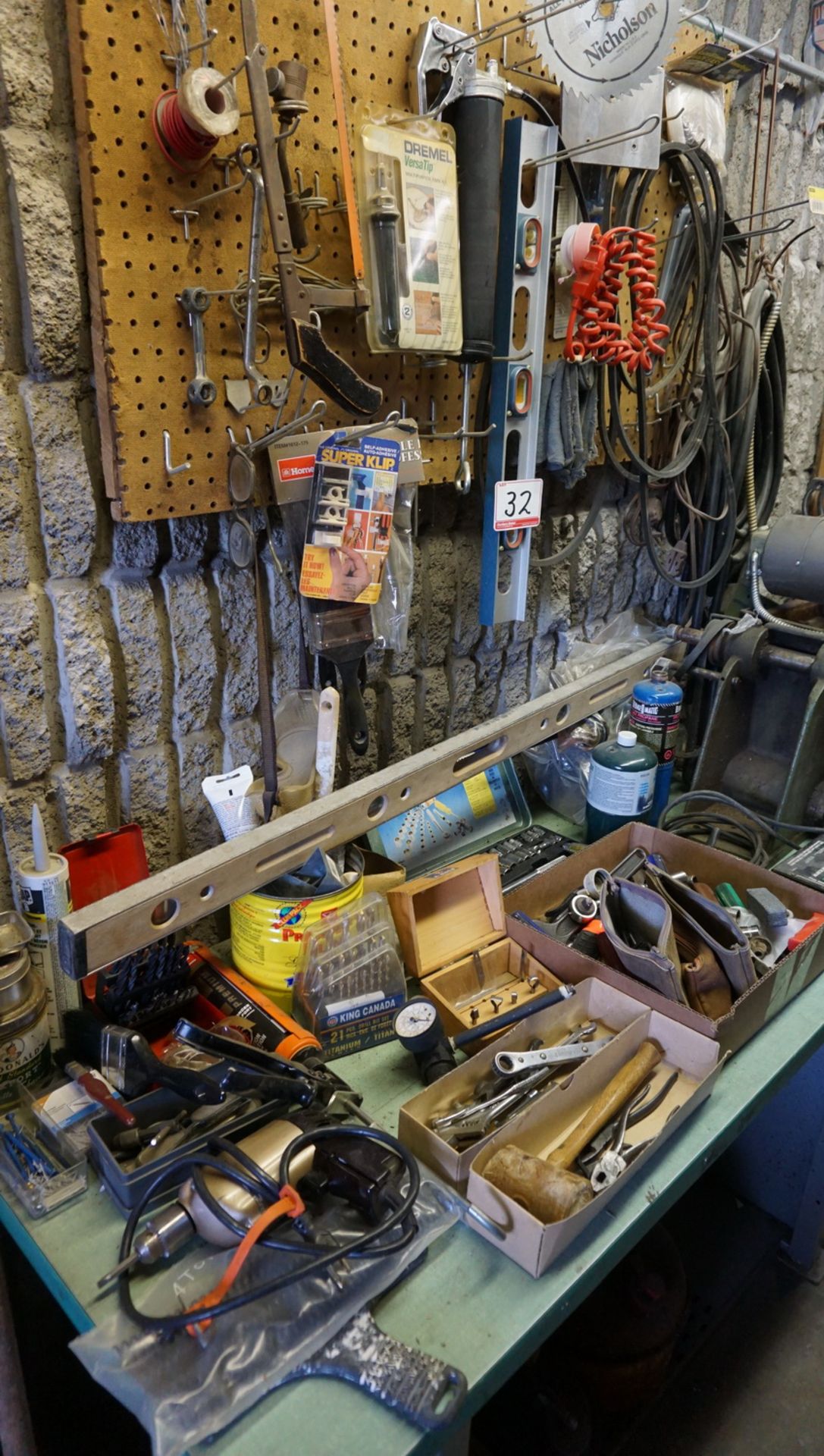 LOT - POWER DRILL, TOOLS, BENCH, & POWER CORDS - Image 2 of 3
