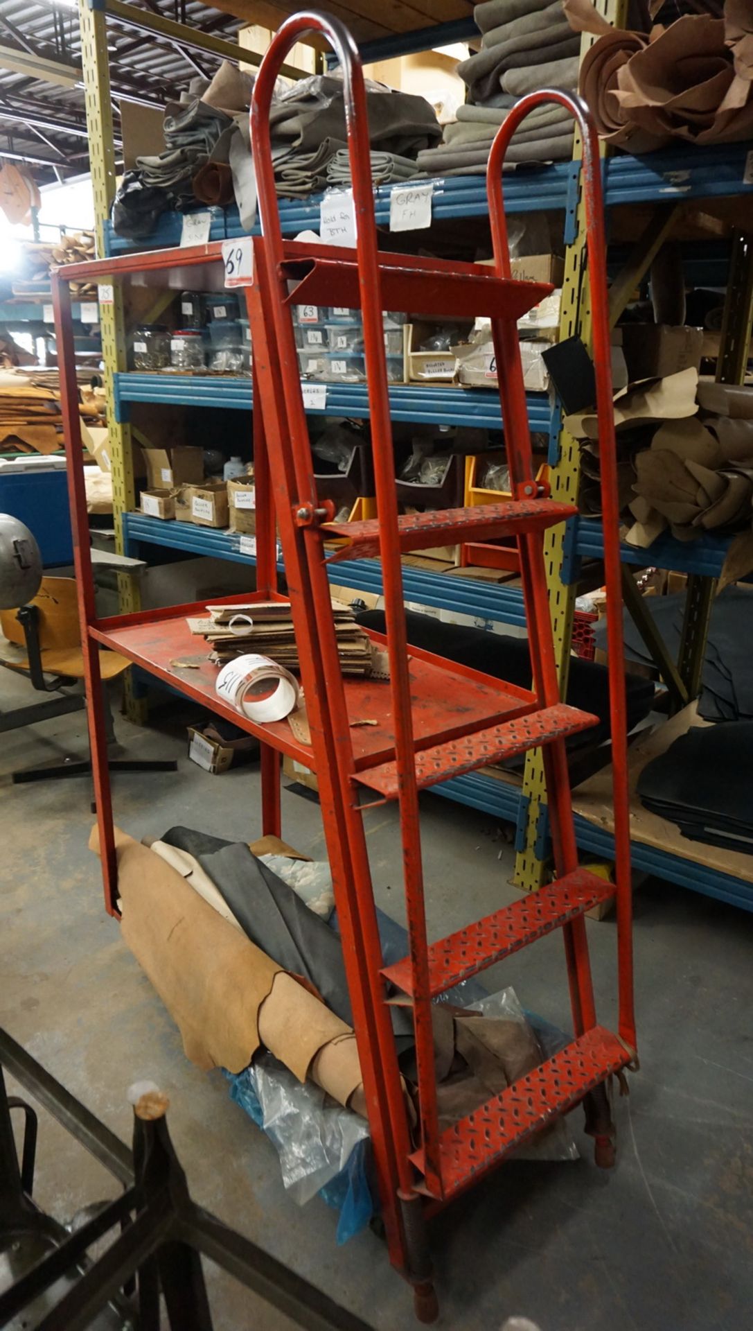 RED STEEL 5-STEP WAREHOUSE CART