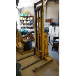 KWIK-STAK 15-89-128S42 MOVEABLE PALLET LIFTER W/ 32" FORKS, 128" LIFT (12V) W/ BUILT IN CHARGER