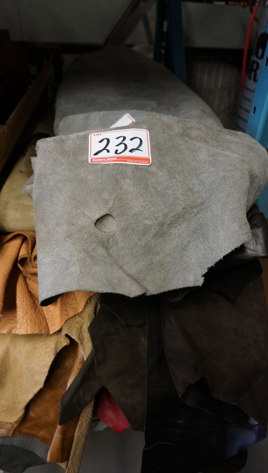 LOT - BROWN / GREY ASSTD UPHOLSTERY LEATHER (25 HIDES)