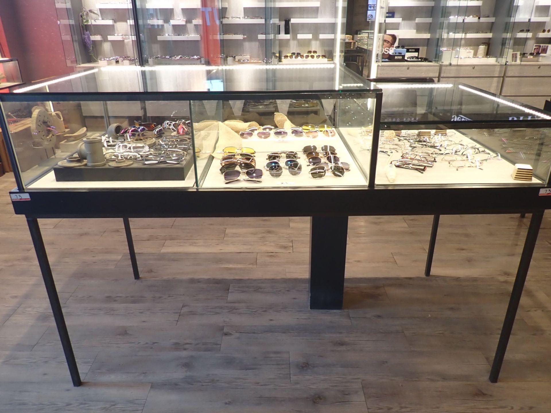 GLASS 92" X 33" X 50" & 45"H DISPLAY CASE W/ INTEGRATED LED LIGHTS (110V) & LOCKABLE PULL-OUT DRAWER - Image 2 of 2