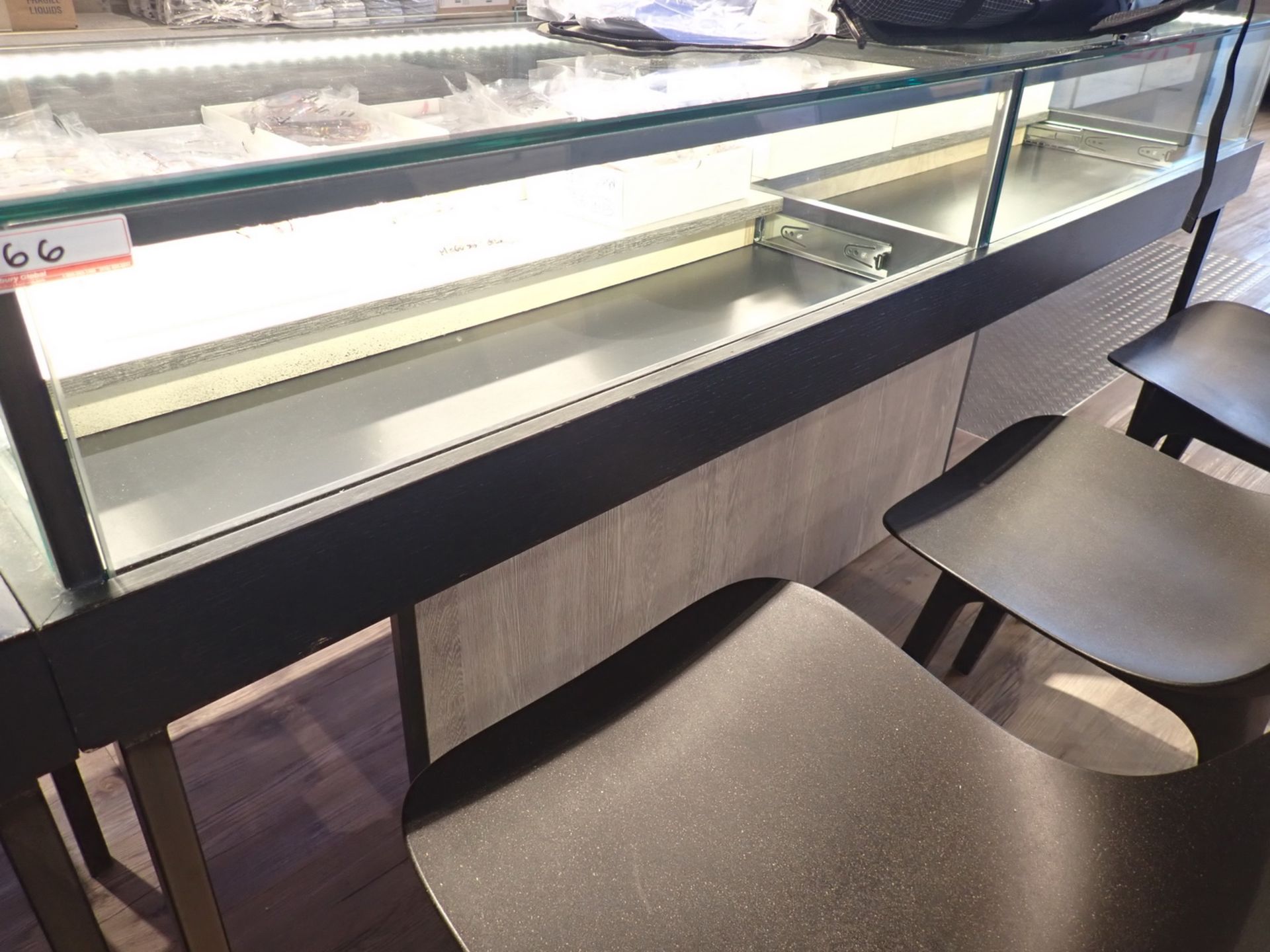 GLASS 6' X 20" X 36" DISPLAY CASE / RETAIL COUNTER W/ INTEGRATED LED LIGHTS (110V) & LOCKABLE PULL- - Image 2 of 2