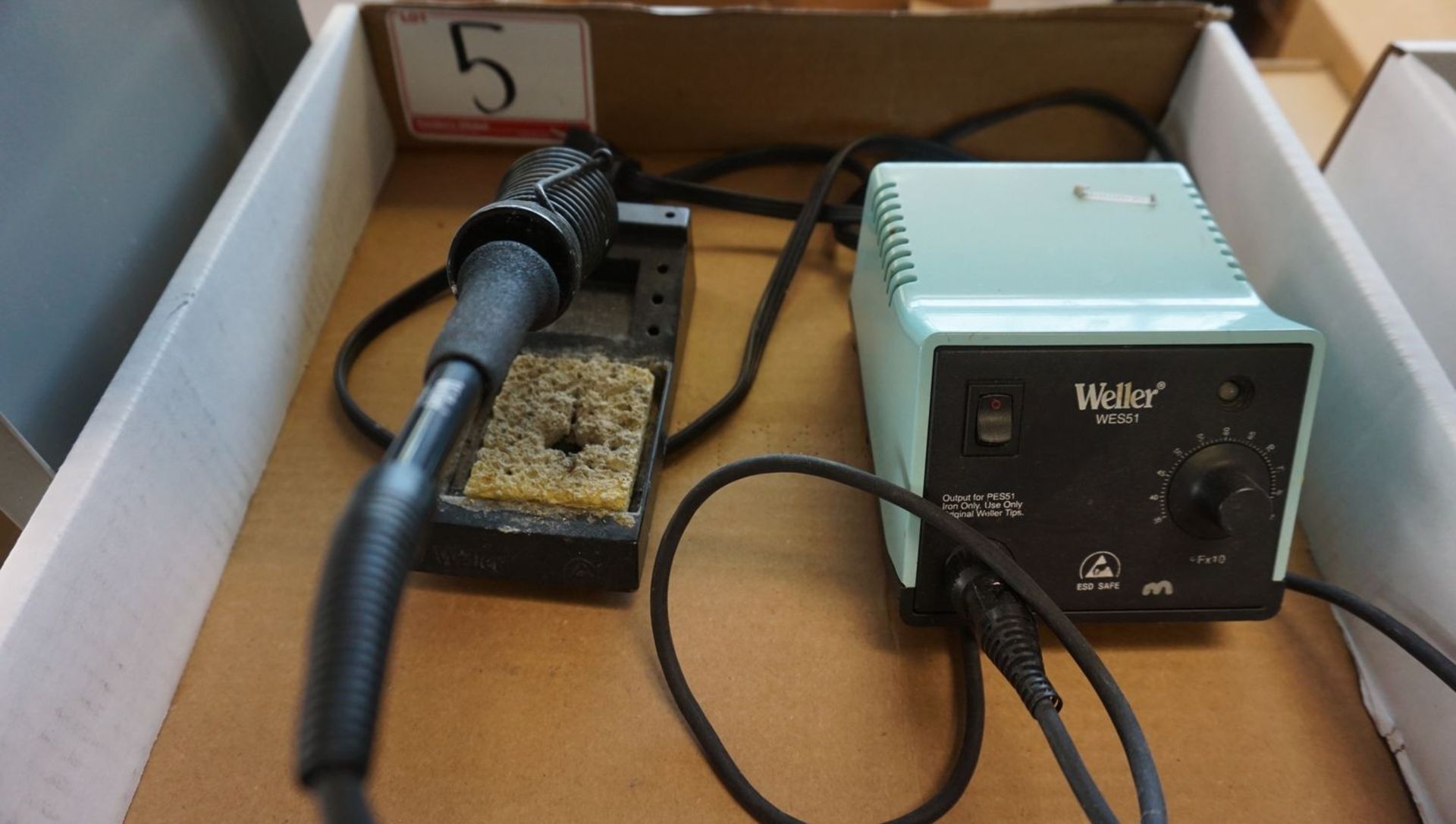 WELLER WES51 SOLDERING STATION