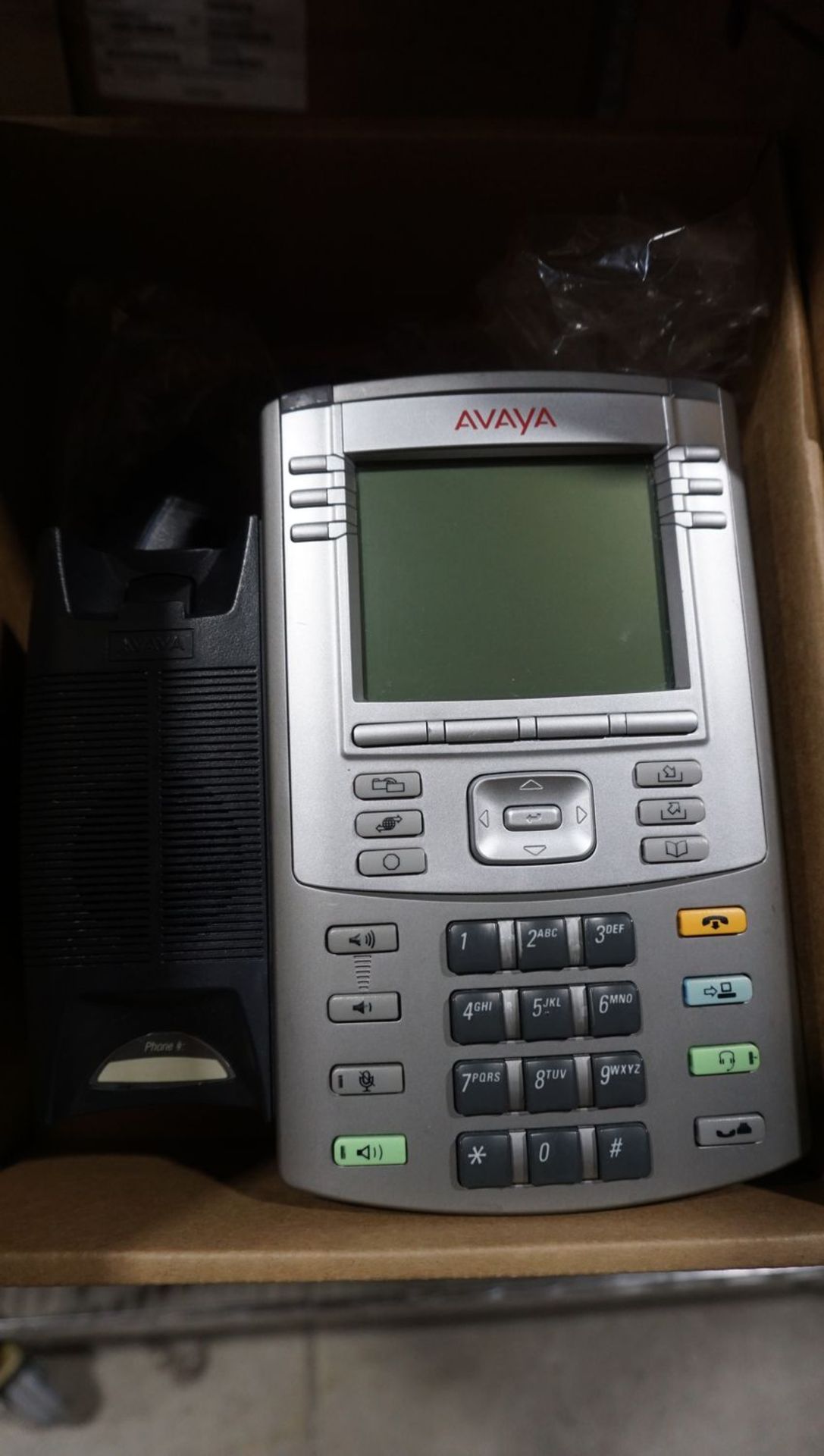 UNITS - NORTEL 1140E (CHARCOAL) COMPLETE IP PHONE SET IN BOX - Image 3 of 3