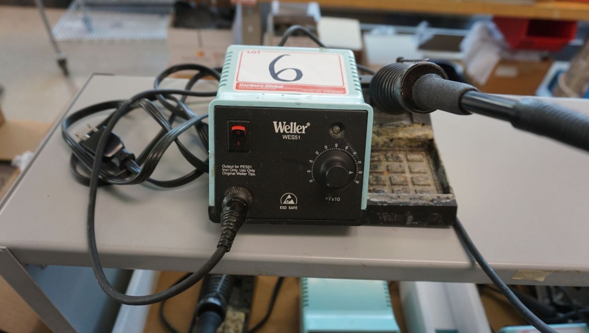 WELLER WES51 SOLDERING STATION