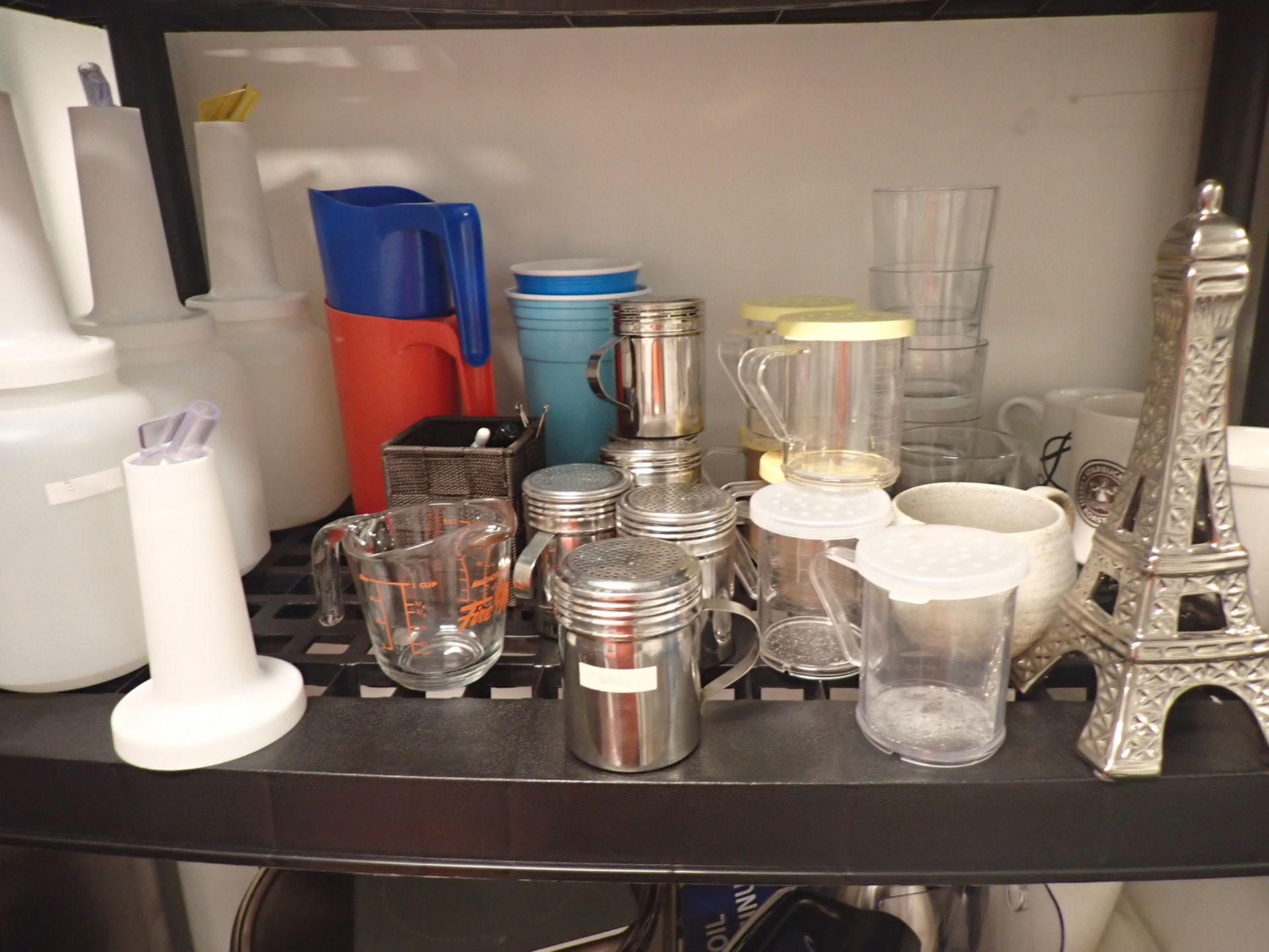 LOT - PLASTIC BINS, SCALE, & ASSORTED KITCHEN ACCESSORIES - Image 2 of 4