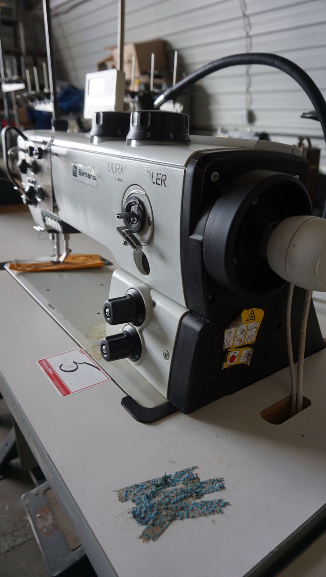 DURKOPP ADLER 0367-990102-367-170315 SINGLE NEEDLE WALKING FOOT SEWING MACHINE W/ ELKA VARIO CONTROL - Image 4 of 6