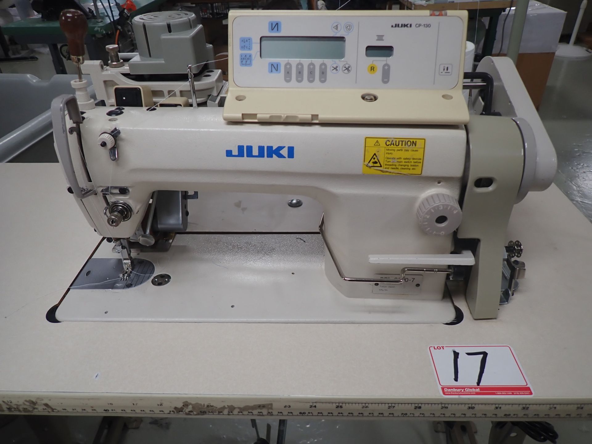 JUKI DDL8500-7 SINGLE NEEDLE MACHINE, S/N 4DORCO4072 W/ RACING PL PULLER (110V)