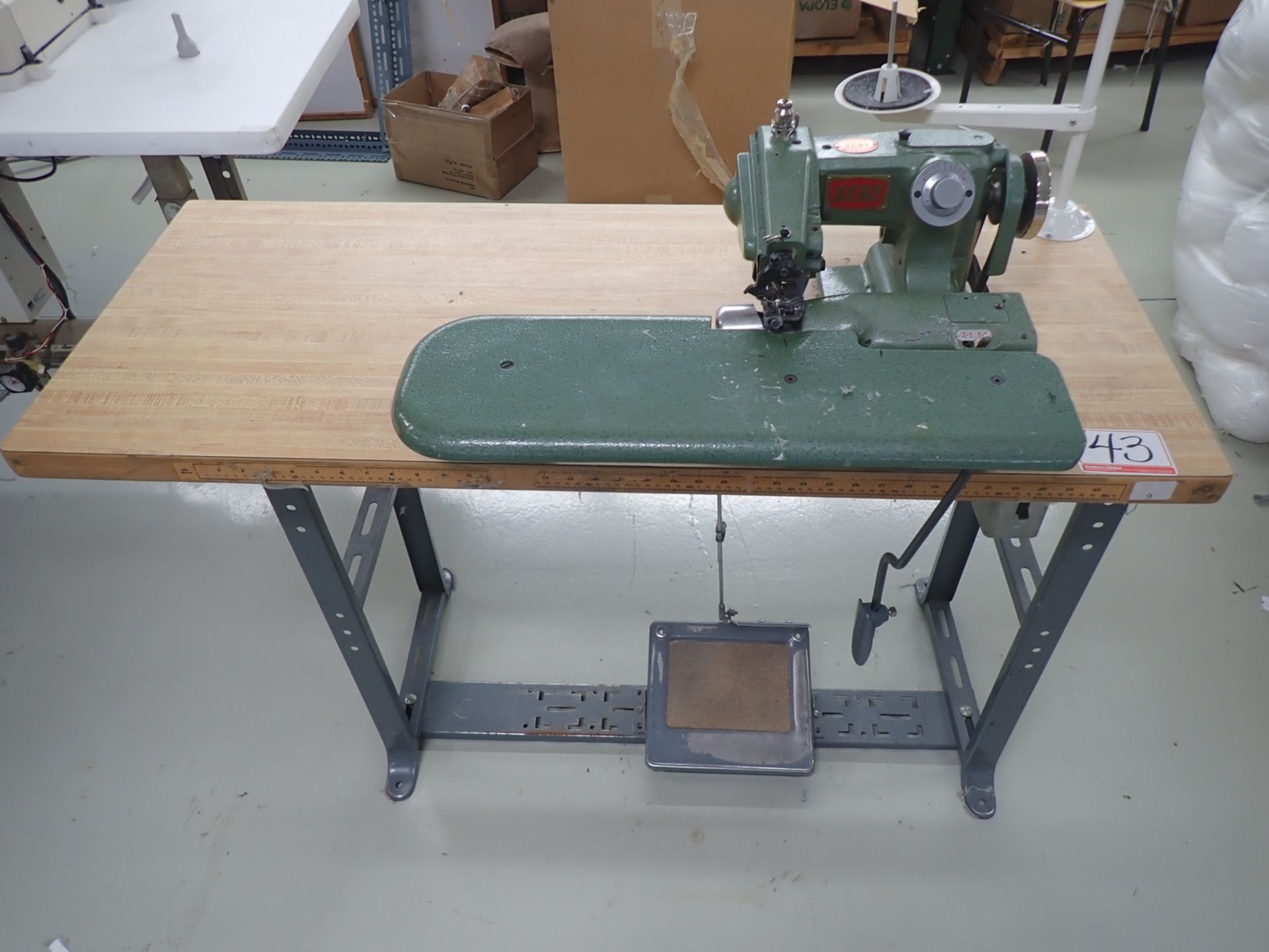 BENZ 816 BLIND STITCH MACHINE (110V) - Image 6 of 6