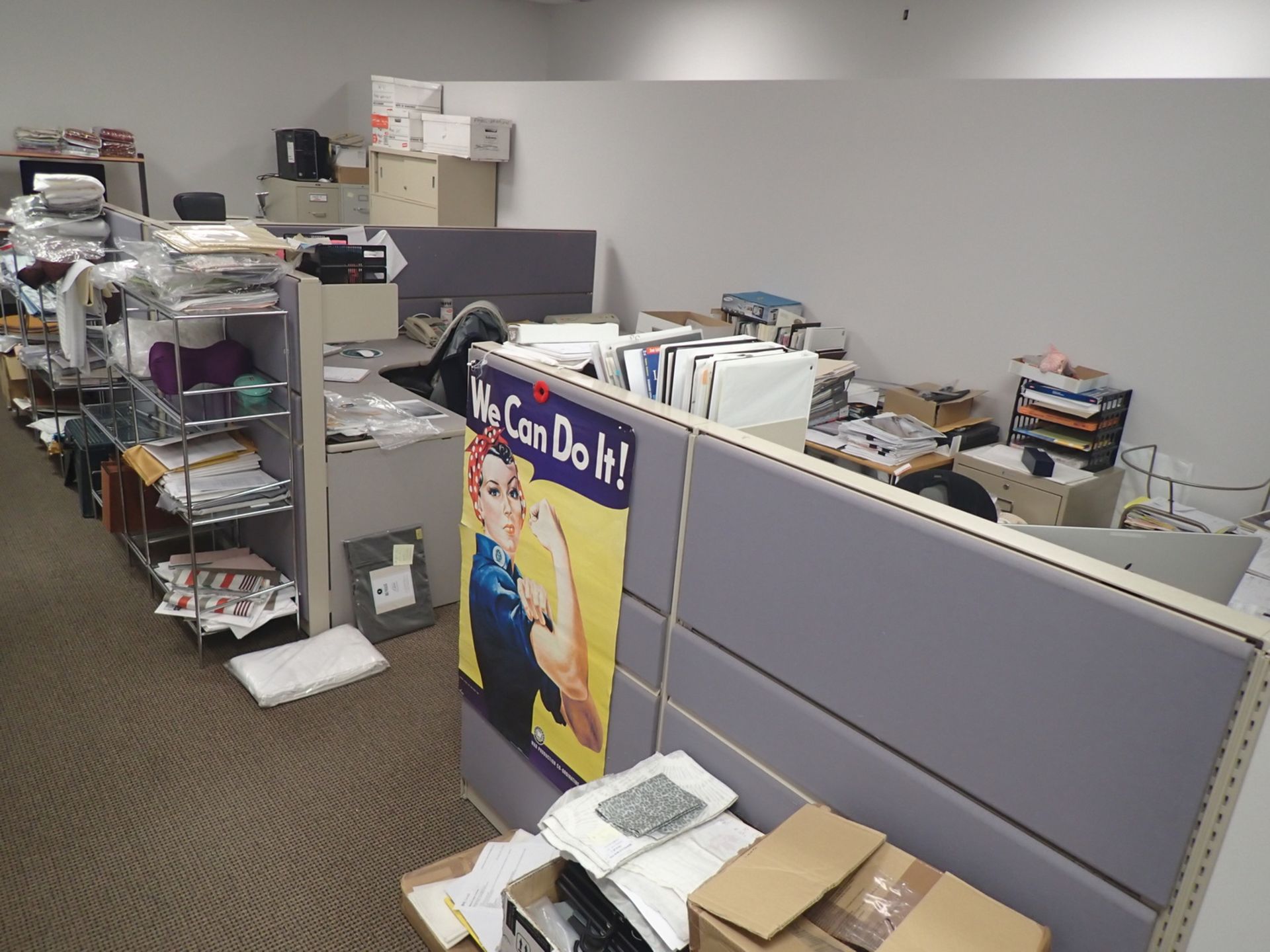 LOT - TEKNEON WORK STATION 7 PERSON CUBICALS - Image 5 of 6