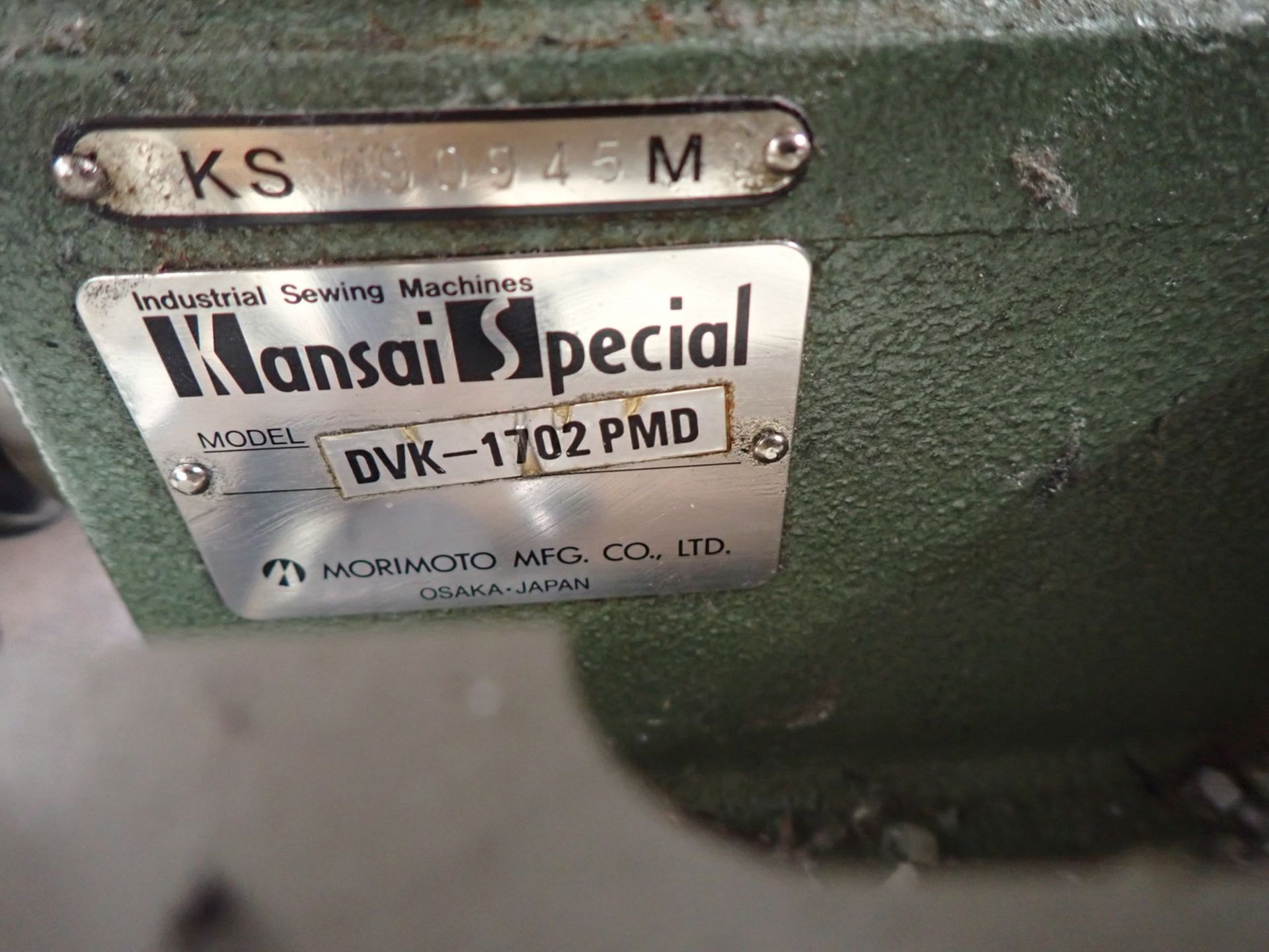 KANSAI DVK-1702PMD DOUBLE NEEDLE CHAIN STITCH MACHINE - Image 2 of 8