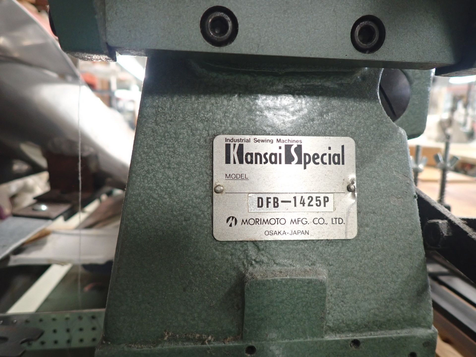 KANSAI DFB-1425P MULTI NEEDLE CHAIN STITCH MACHINE W/ FEED FOLDER ATTACHMENT + PULLER - Image 2 of 6