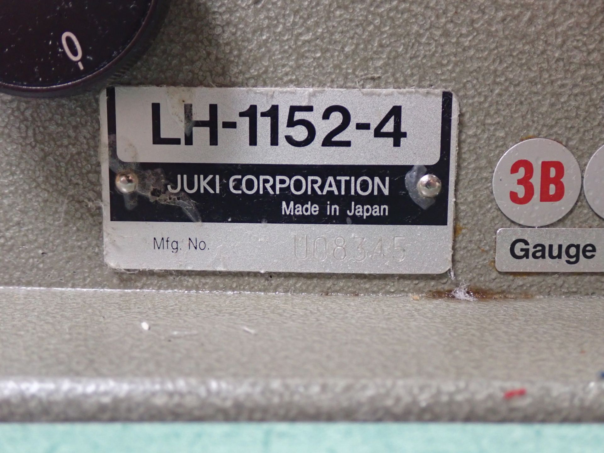 JUKI LH-1152-4 DOUBLE NEEDLE MACHINE (APPROX. 1/4" GAP) - Image 4 of 8