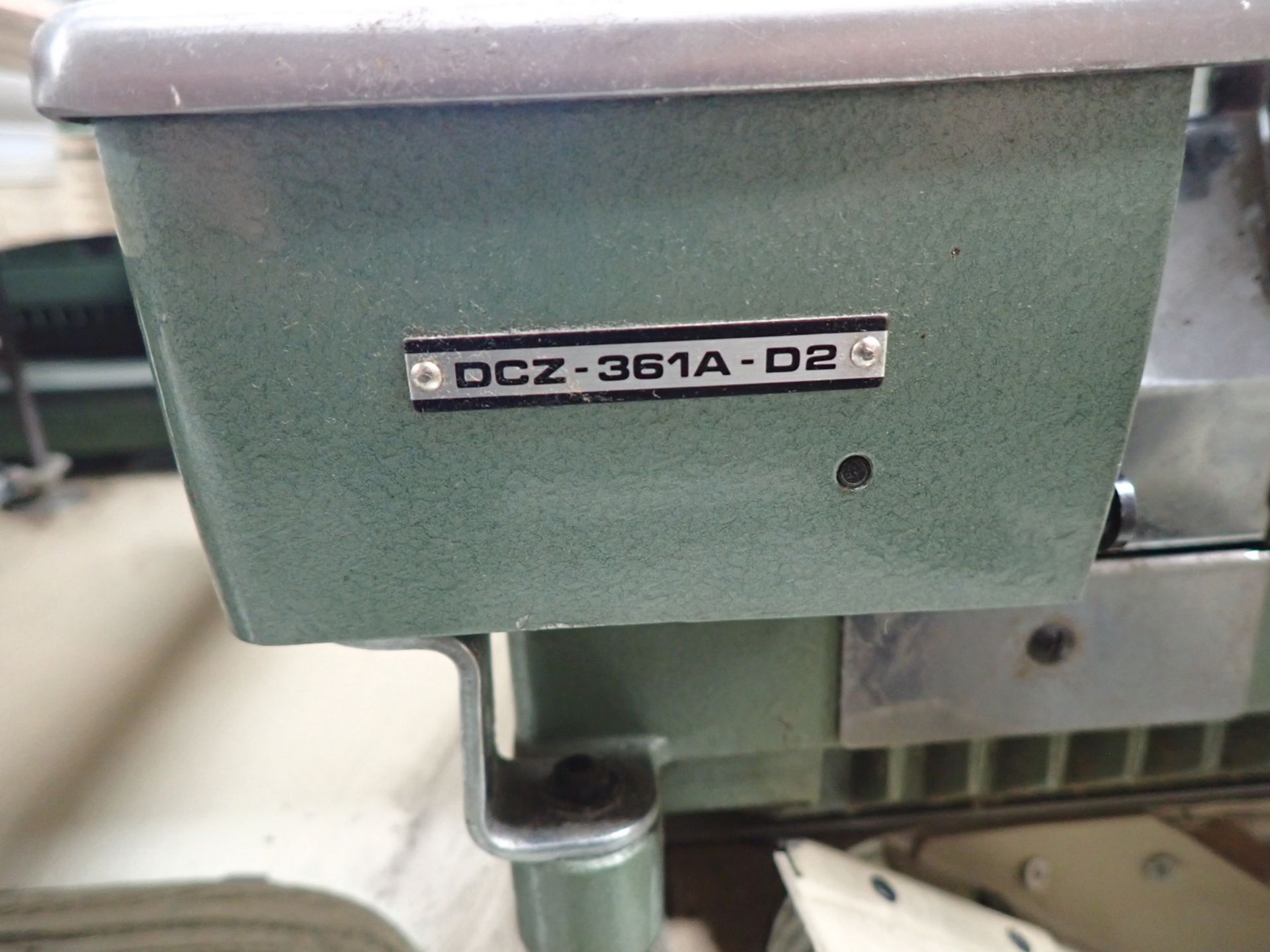 YAMATO DCZ-316A-D2 5-THREAD SAFETY SERGER W/ RUFFLE ATTACHEMENT (110V) - Image 5 of 8