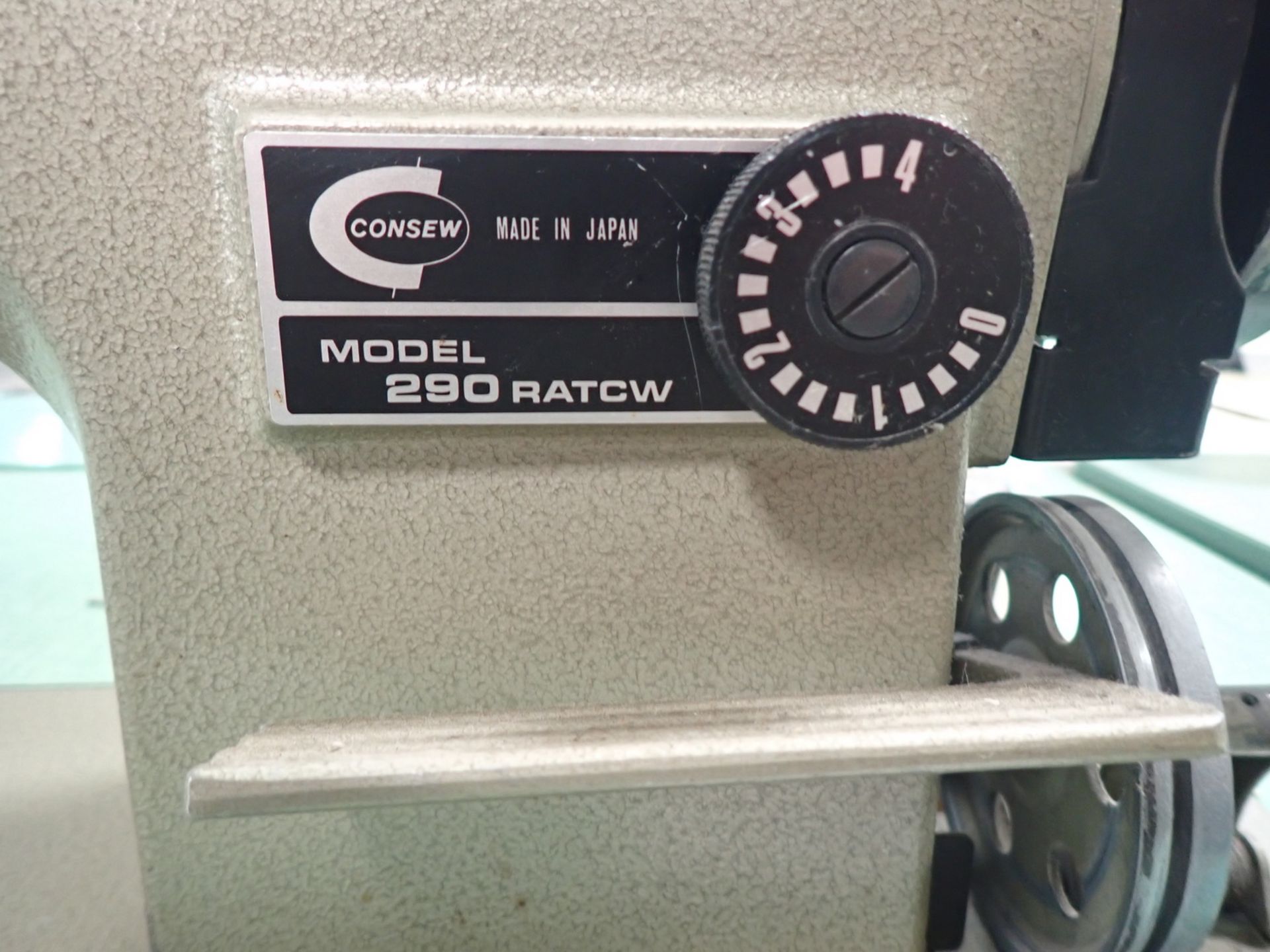 CONSEW - 290 RATCW SINGLE NEEDLE MACHINE W/ NEEDLE POSITIONER (HEAD SIEZED - AS IS) - Image 2 of 7