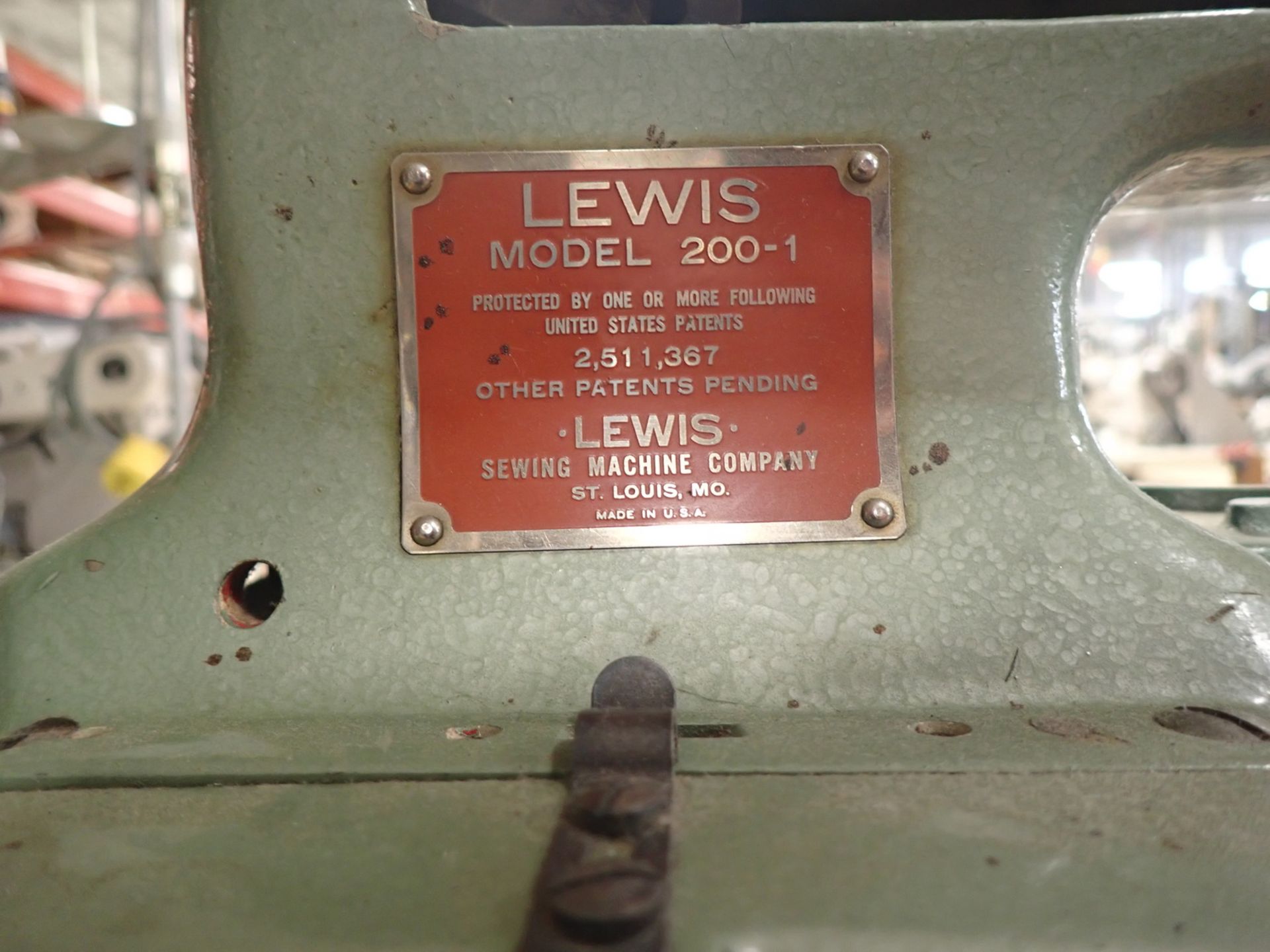 LEWIS 200-1 BUTTON SEWING MACHINE (110V) - Image 2 of 6