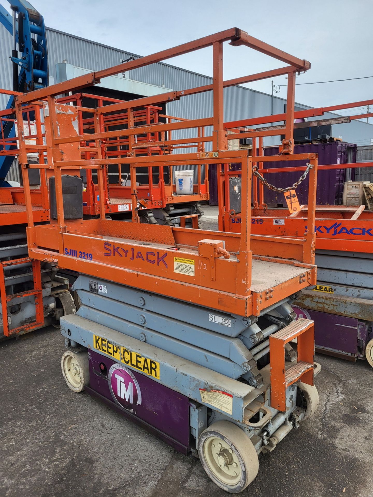 LOT - (2) SKYJACK MODEL SJIII-3219 SCISSOR LIFTS (PARTS ONLY) S/N 235715, N/A - Image 4 of 5