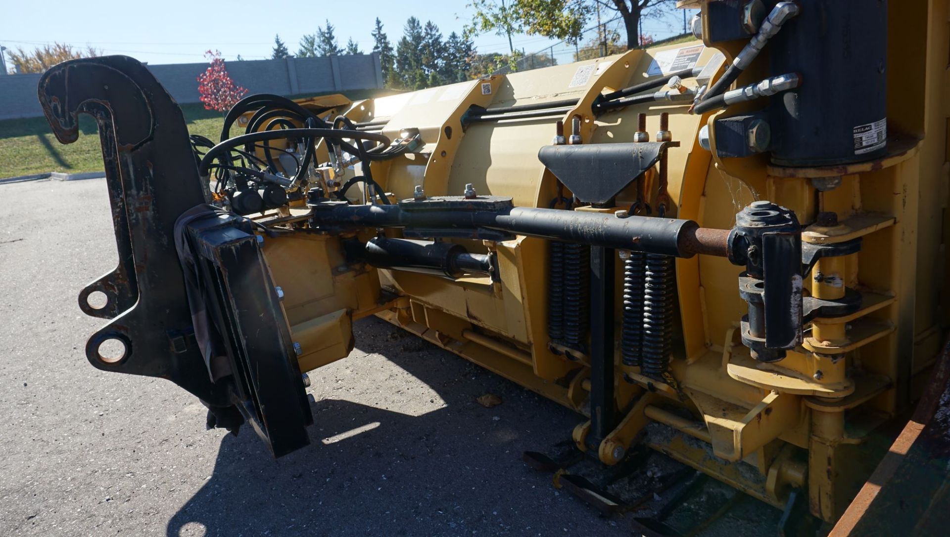 HLA SNOWWING MODEL SB4200W915 SNOW BLADE, 9' TO 15' CLEARING WIDTH, S/N 1620183 - Image 6 of 6