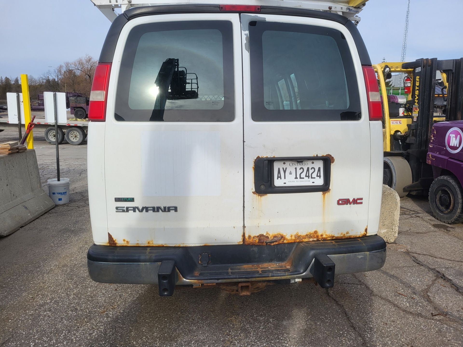 2010 GMC SAVANA CARGO VAN, 4X2, W/ V8 GAS ENGINE, VIN 1GTZGFBA5A1148670 (APPROX. 270,000 KMS) - Image 3 of 10