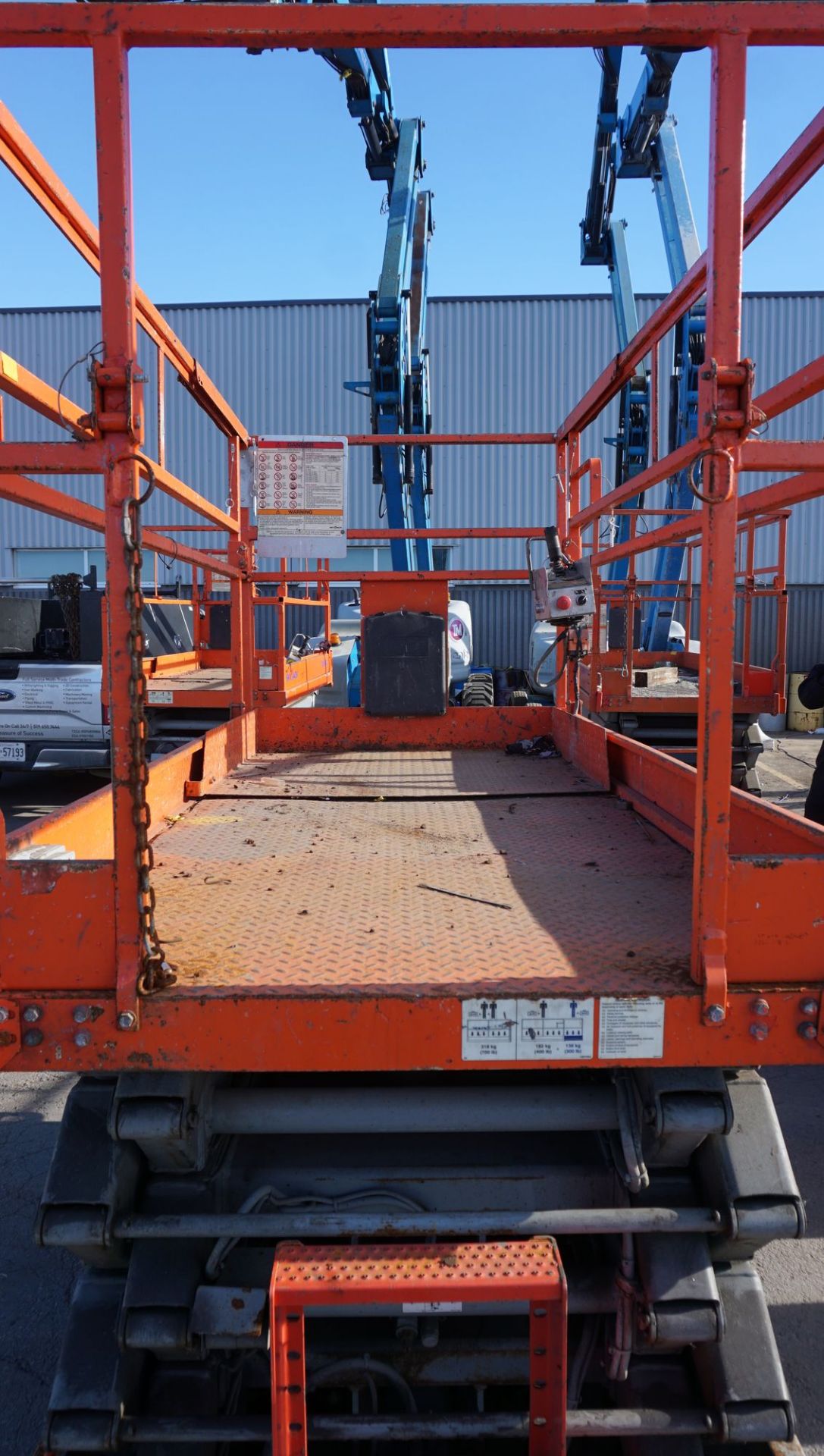 2002 SKYJACK MODEL SJIII-4832 SCISSOR LIFT, 32' MAX PLATFORM HEIGHT, 38' MAX WORKING HEIGHT, - Image 6 of 7