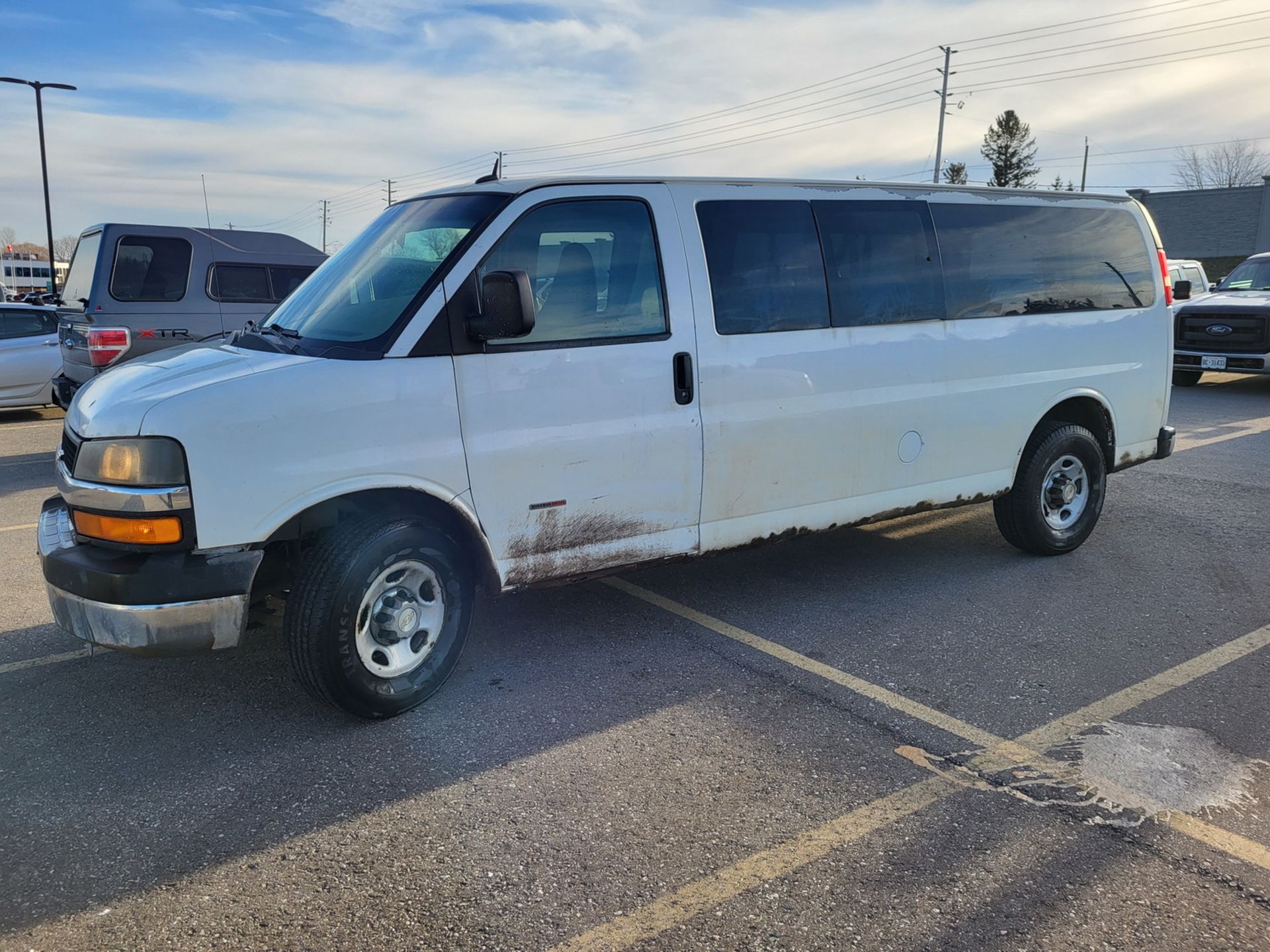 2011 CHEVROLET EXPRESS 3500 SERIES RWD PASSENGER VAN, W/ V8 6L GAS, VIN 1GAZG1FG1B1134048 (93, - Image 2 of 11