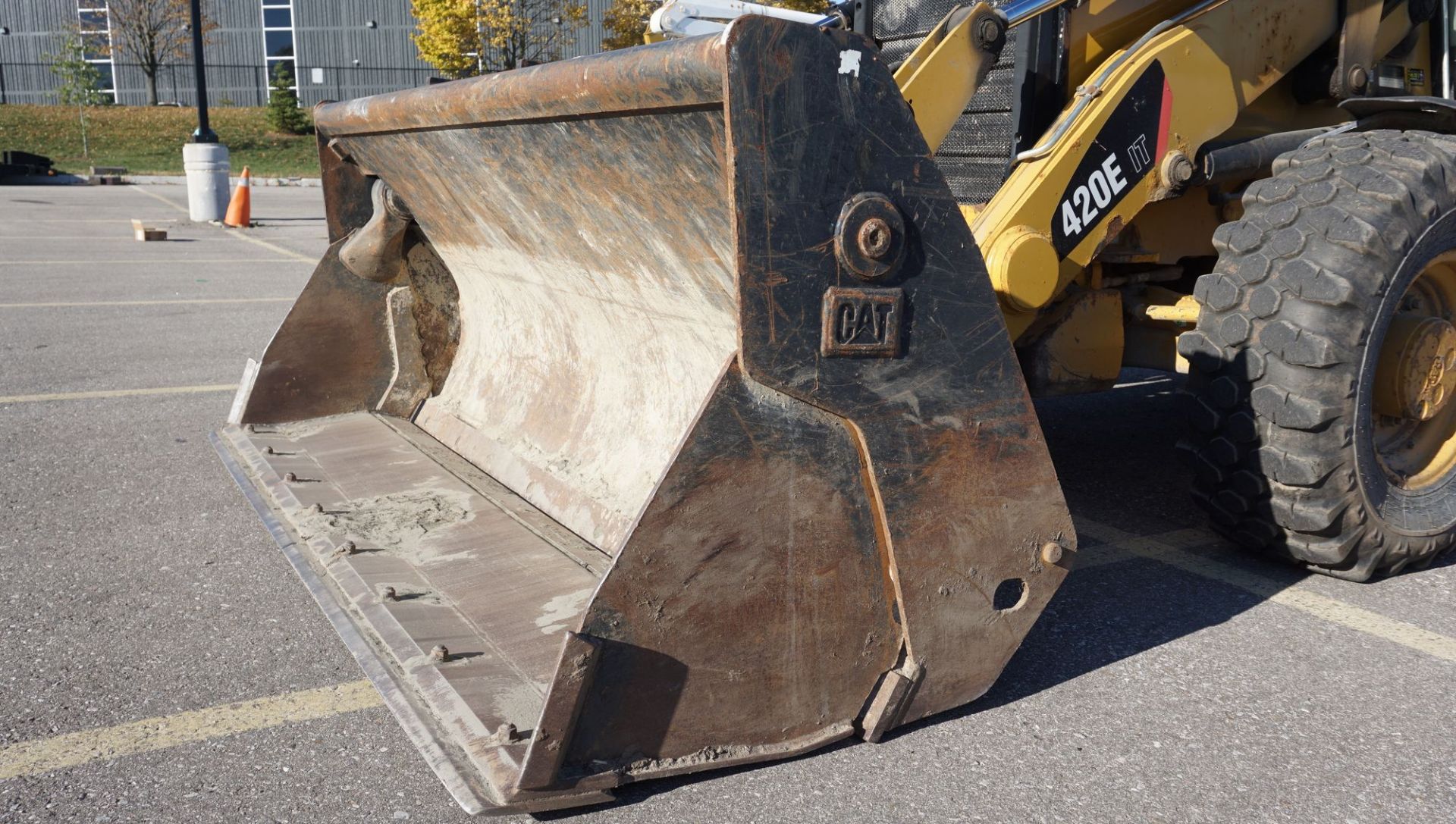 2012 CATERPILLAR MODEL 420E BACKHOE LOADER W/ ENCLOSED CAB, S/N CAT0420EEDAN02030 (5,124 HOURS) C/ - Image 12 of 18